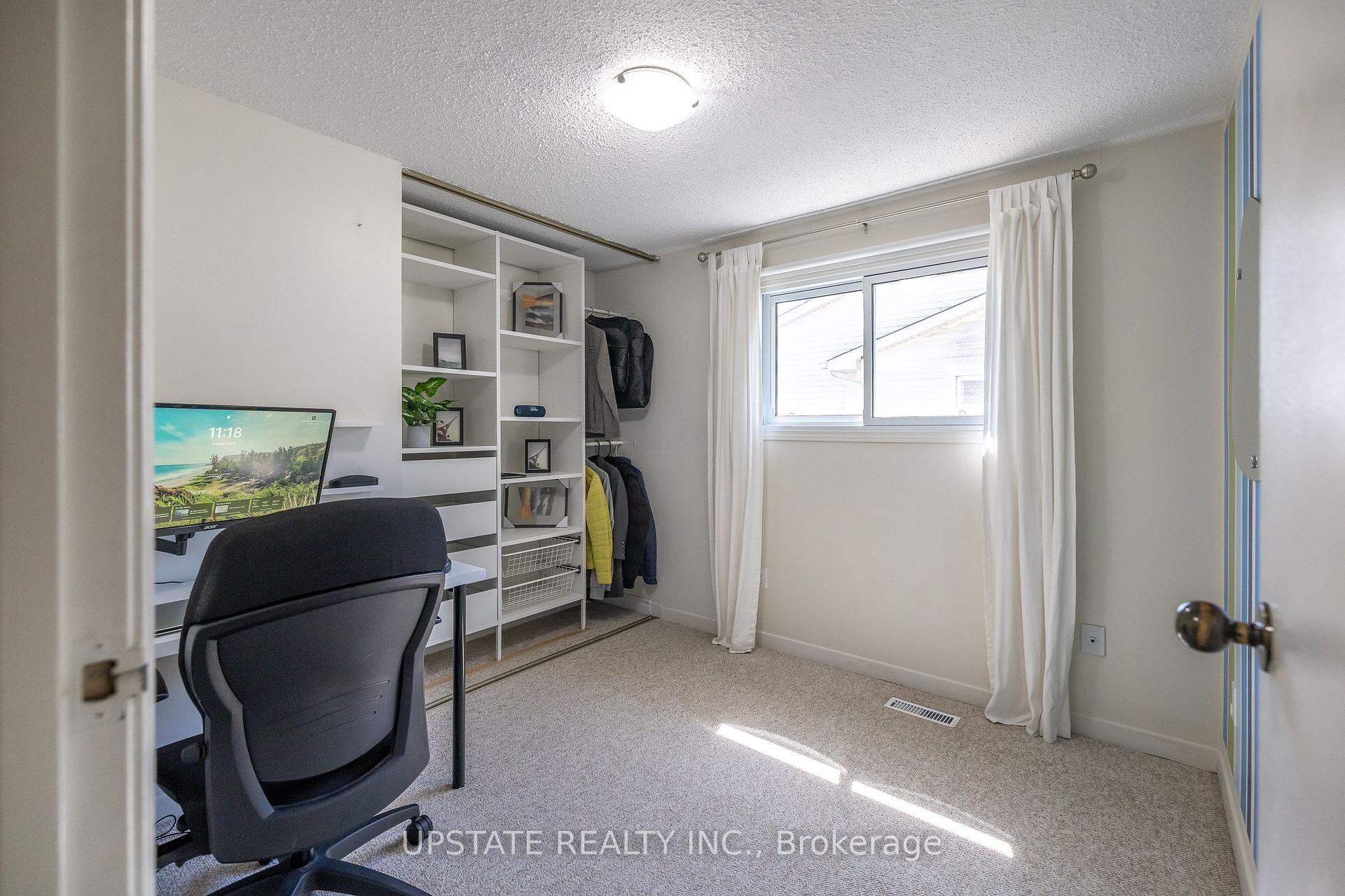 Photo 13 of 277 Heritage Drive, Kitchener — HOMEH