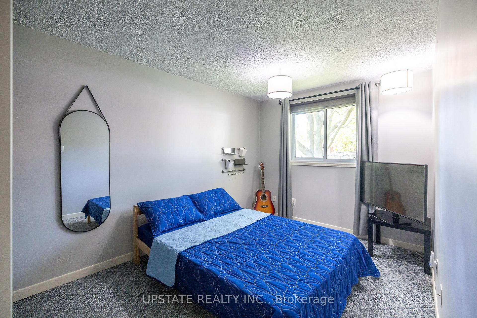 Photo 26 of 277 Heritage Drive, Kitchener — HOMEH