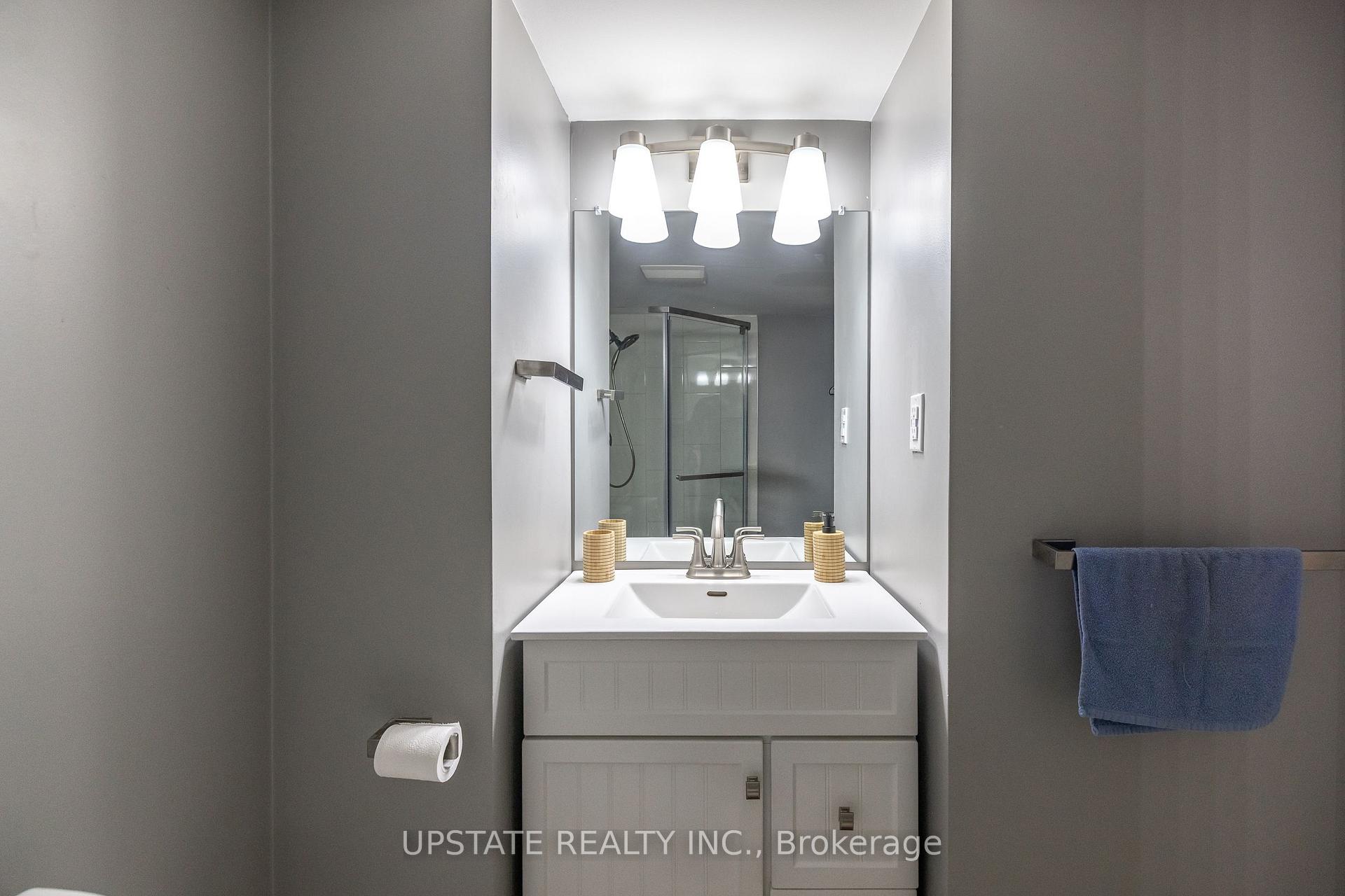 Photo 20 of 277 Heritage Drive, Kitchener — HOMEH