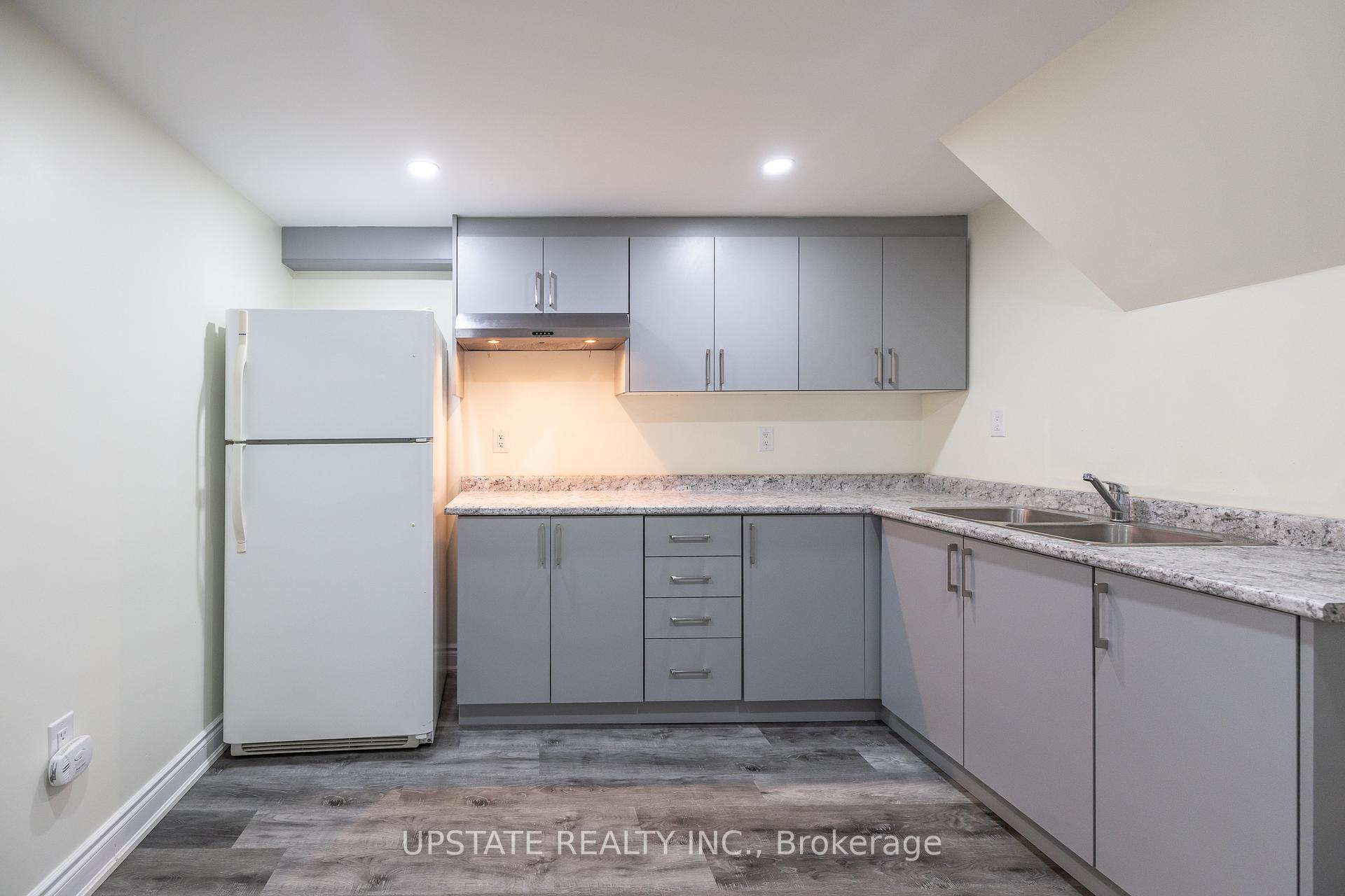 Photo 6 of 277 Heritage Drive, Kitchener — HOMEH
