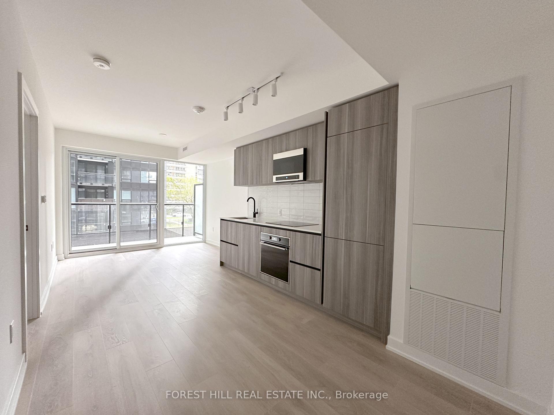 Front of Unit 301, 117 Broadway Avenue