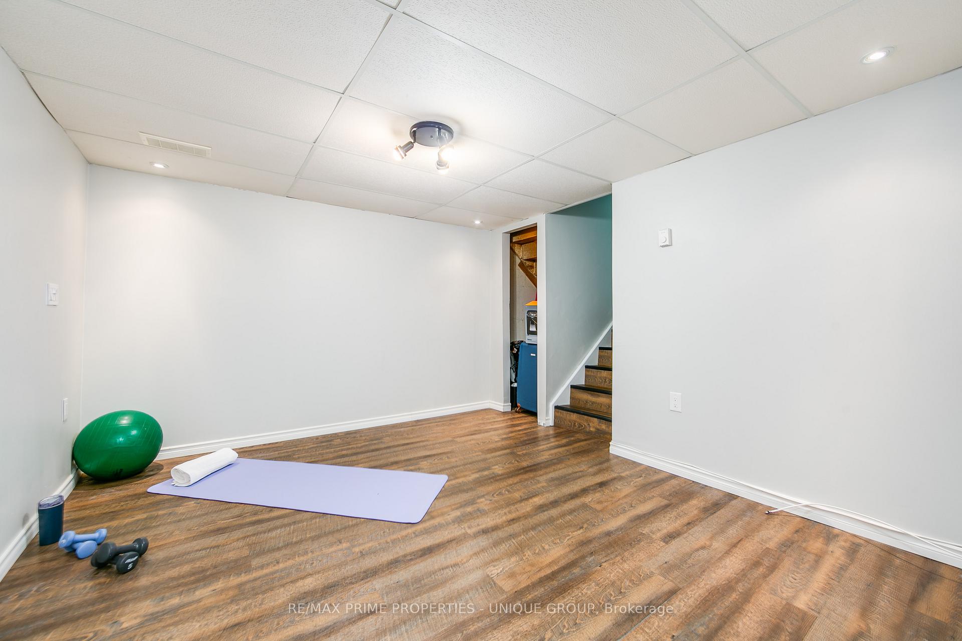 Photo 32 of 104 Darras Court, Brampton, Southgate — HOMEH