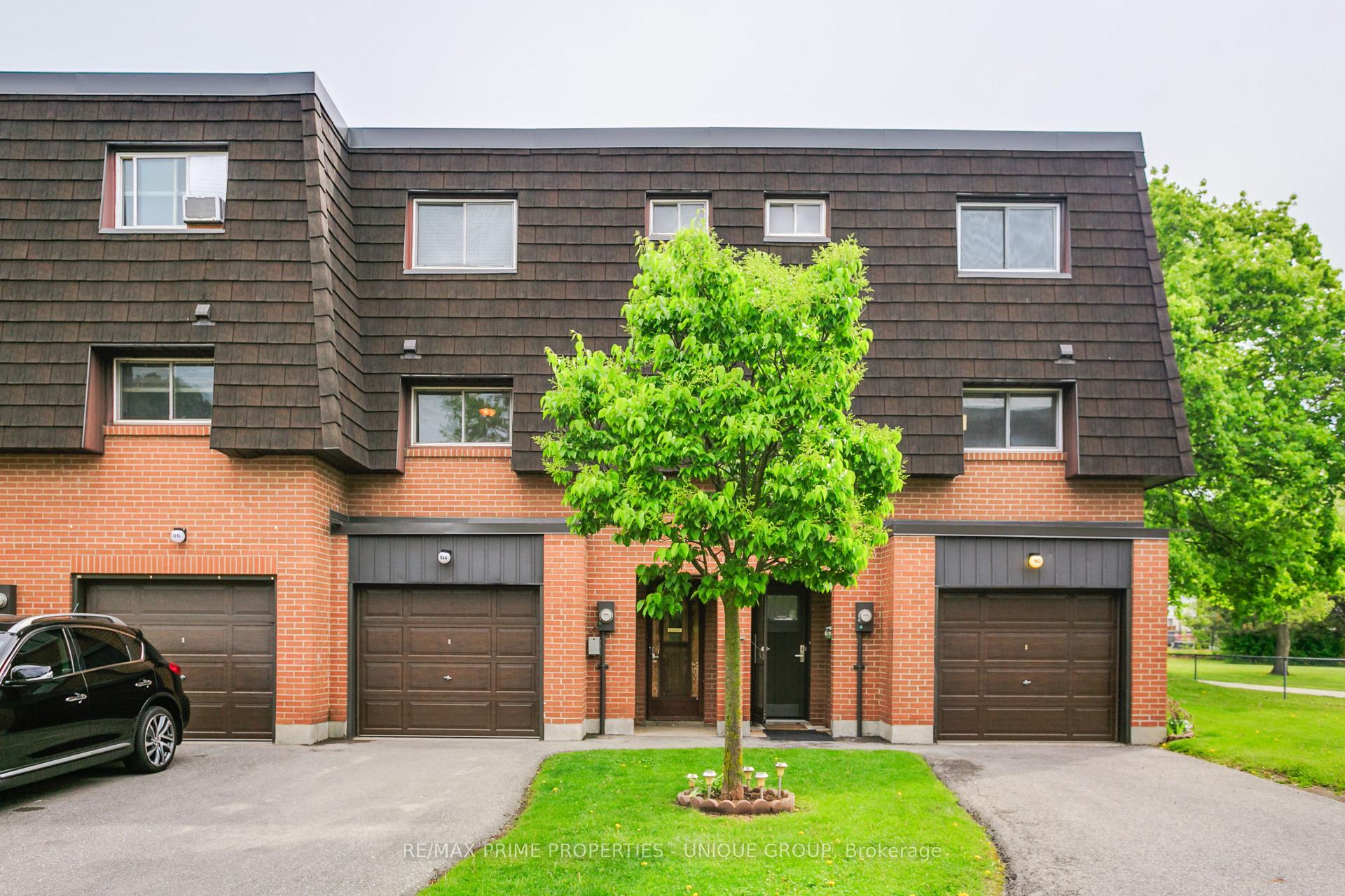 Photo 37 of 104 Darras Court, Brampton, Southgate — HOMEH