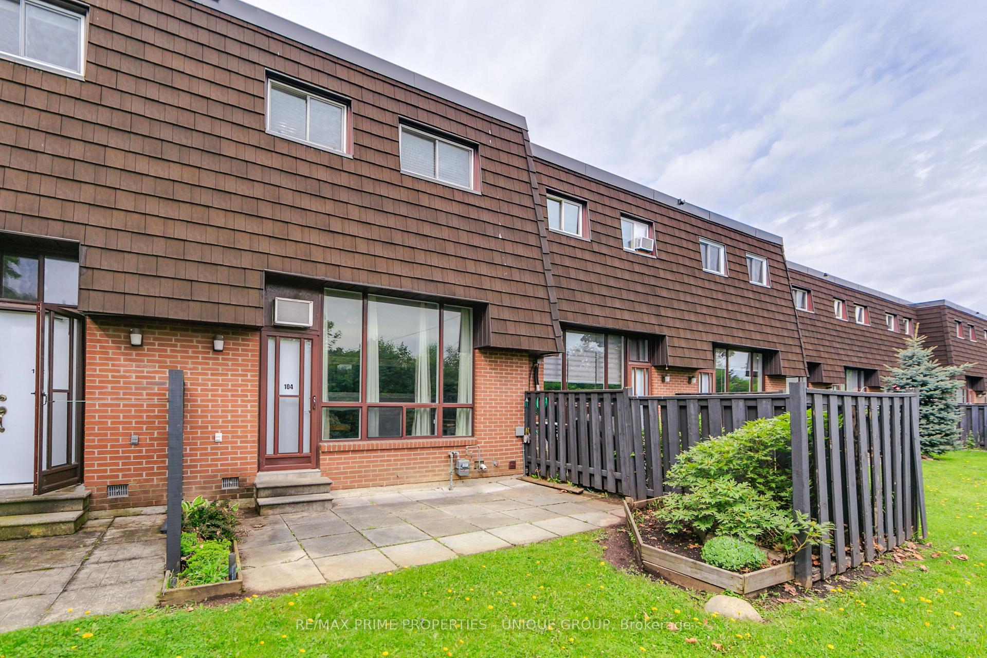 Photo 36 of 104 Darras Court, Brampton, Southgate — HOMEH