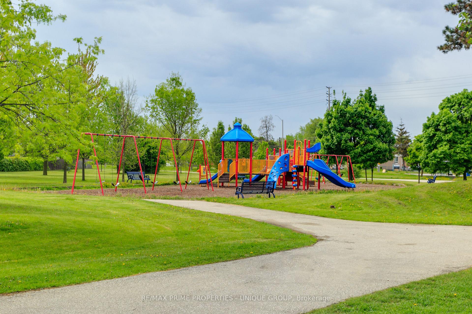 Photo 50 of 104 Darras Court, Brampton, Southgate — HOMEH