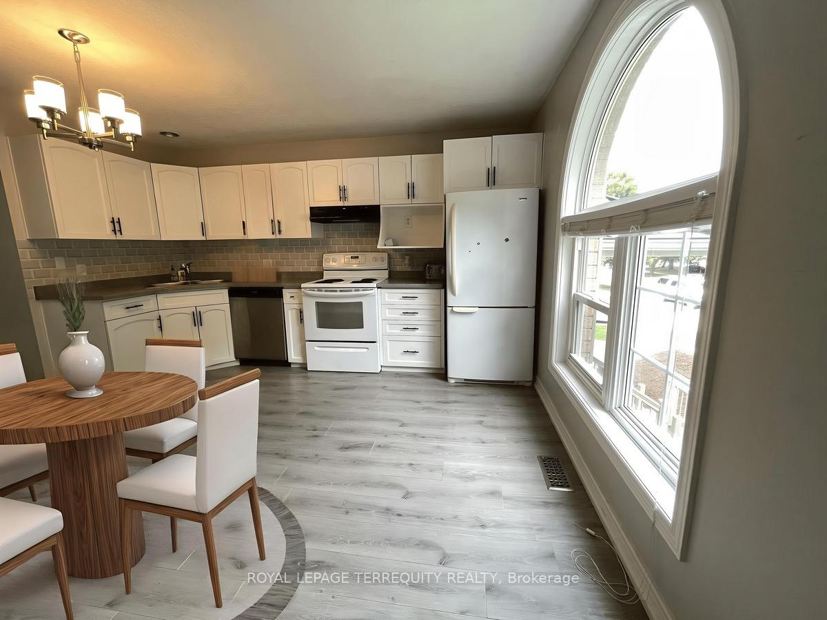 Photo 2 of 30 Musselman Crescent, Woolwich — HOMEH