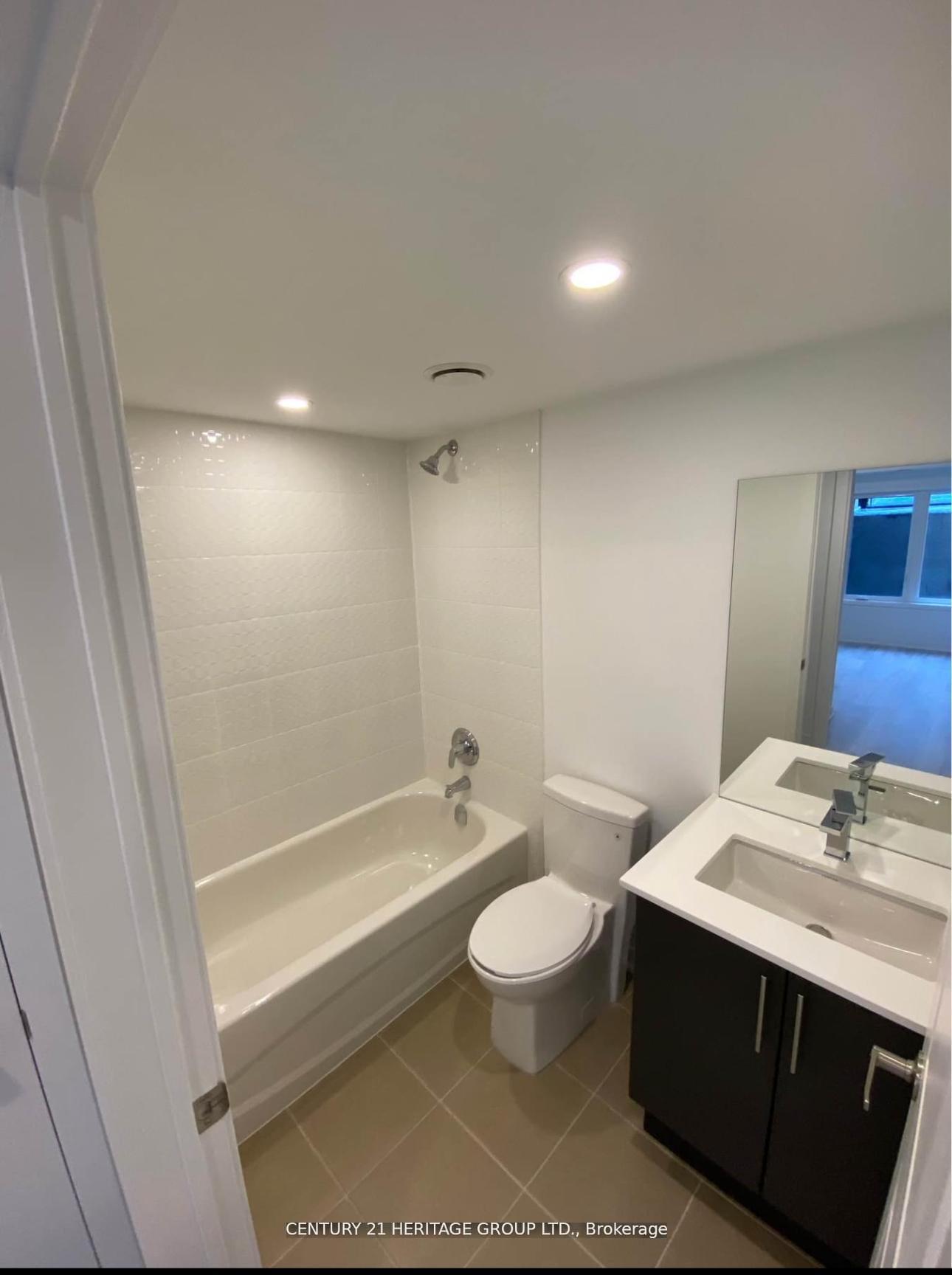 Photo 7 of Unit Level A, Unit 3, 10 Marquette Avenue, Toronto, Englemount-Lawrence — HOMEH