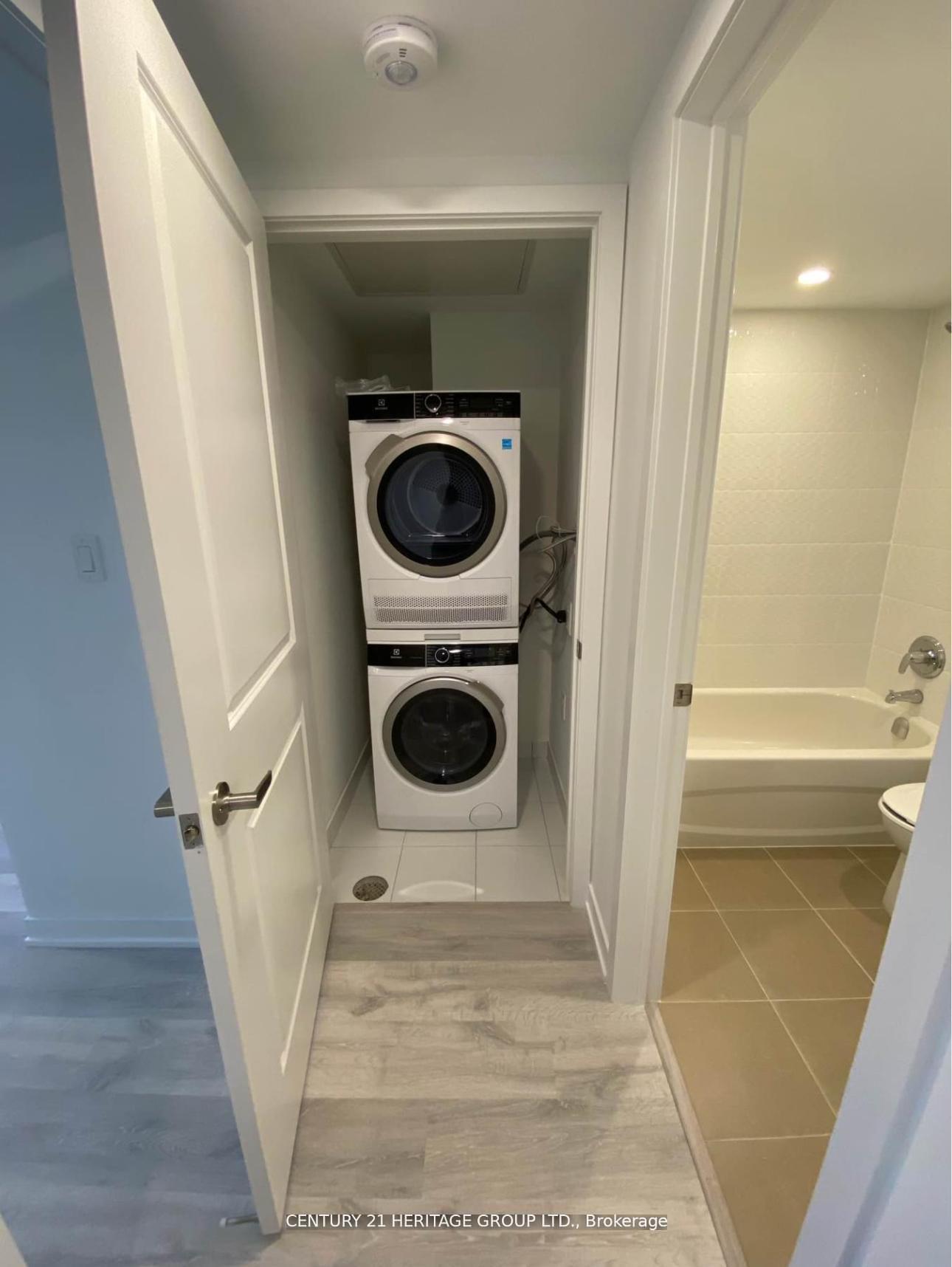 Photo 9 of Unit Level A, Unit 3, 10 Marquette Avenue, Toronto, Englemount-Lawrence — HOMEH
