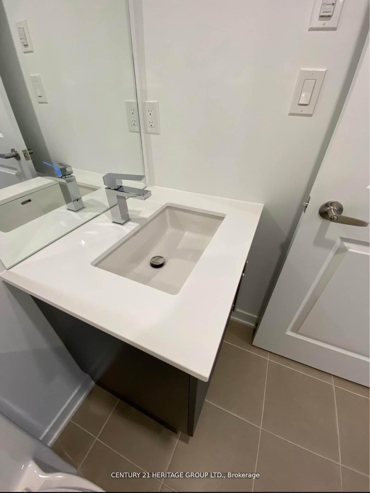 Photo 6 of Unit Level A, Unit 3, 10 Marquette Avenue, Toronto, Englemount-Lawrence — HOMEH