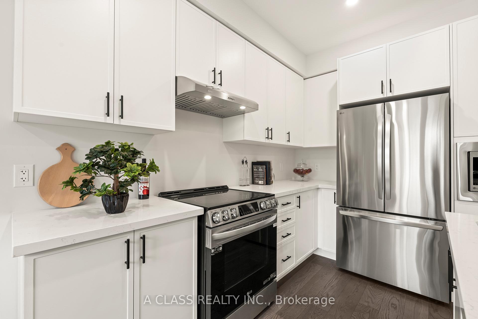 Photo 23 of 14 Deer Park Lane, Markham, Old Markham Village — HOMEH