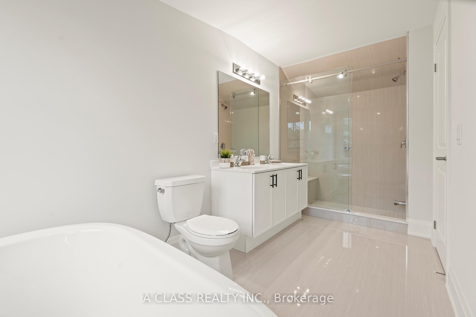 Photo 15 of 14 Deer Park Lane, Markham, Old Markham Village — HOMEH