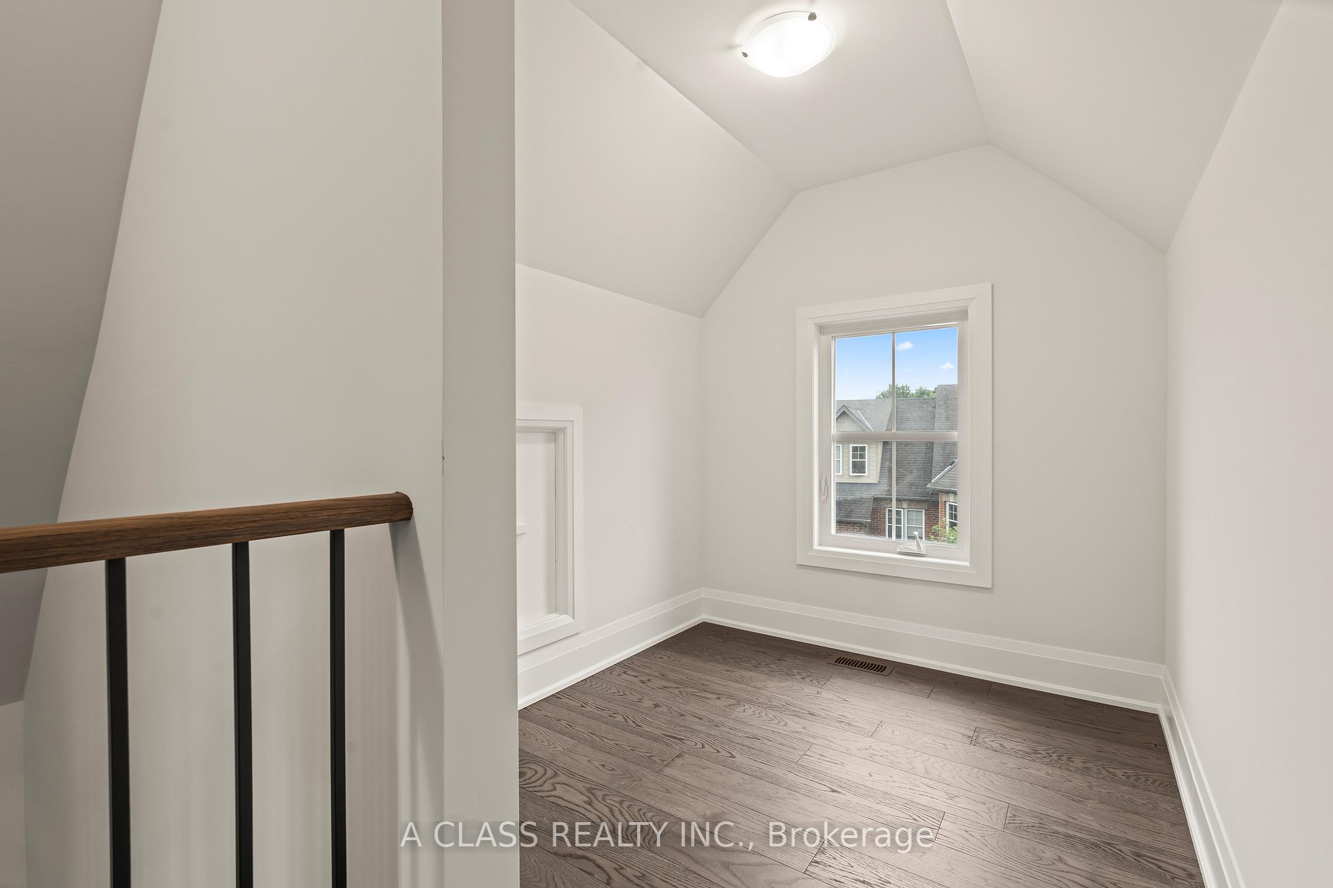 Photo 26 of 14 Deer Park Lane, Markham, Old Markham Village — HOMEH