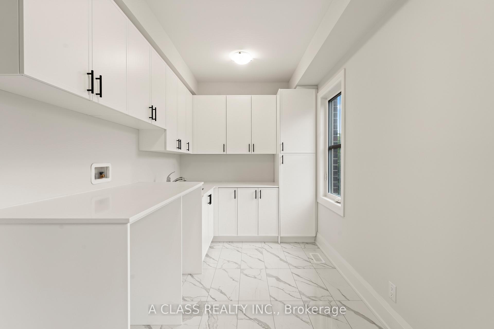 Photo 25 of 14 Deer Park Lane, Markham, Old Markham Village — HOMEH