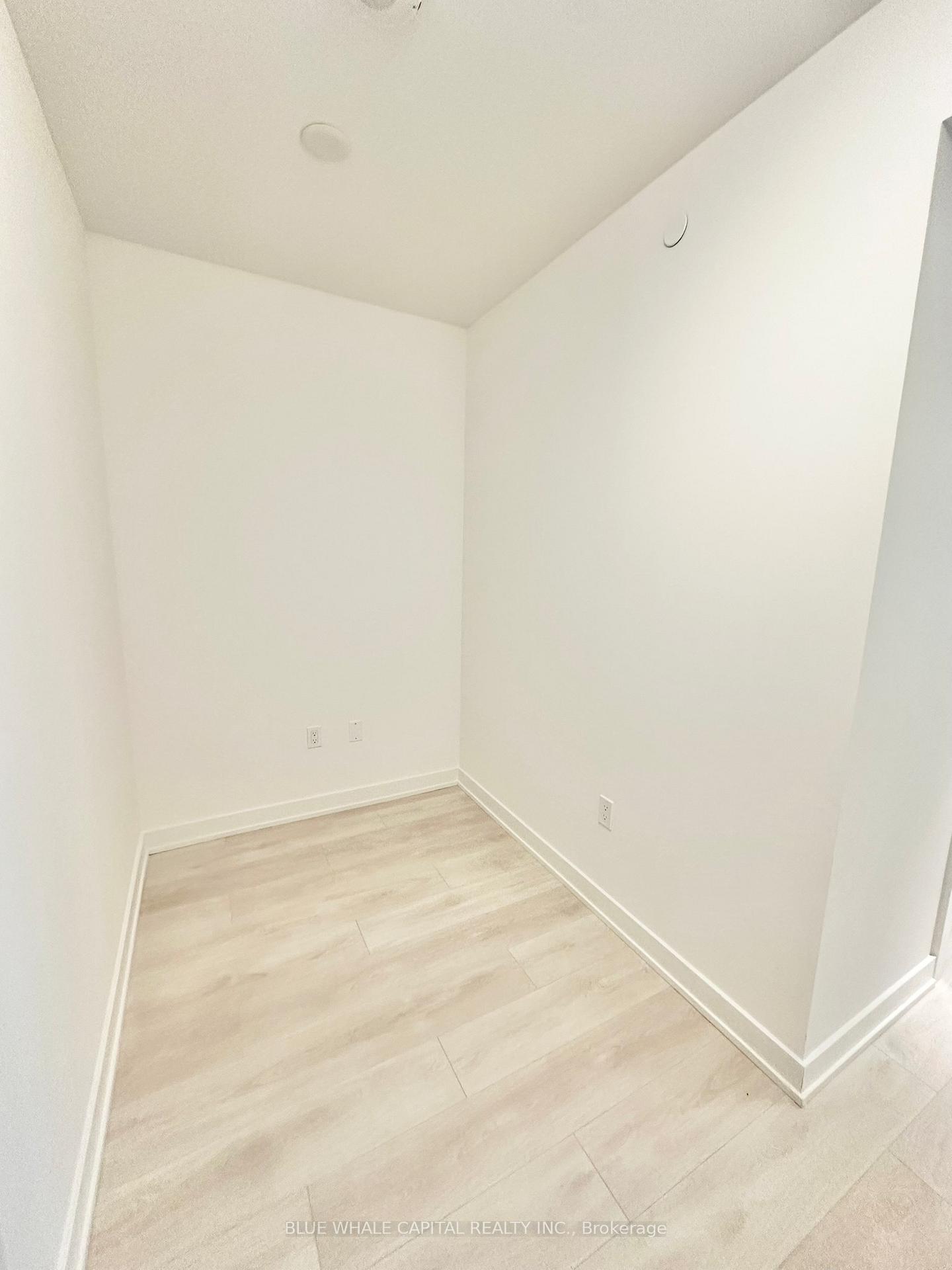 Photo 2 of Unit 321, 117 Broadway Avenue, Toronto, Mount Pleasant West — HOMEH