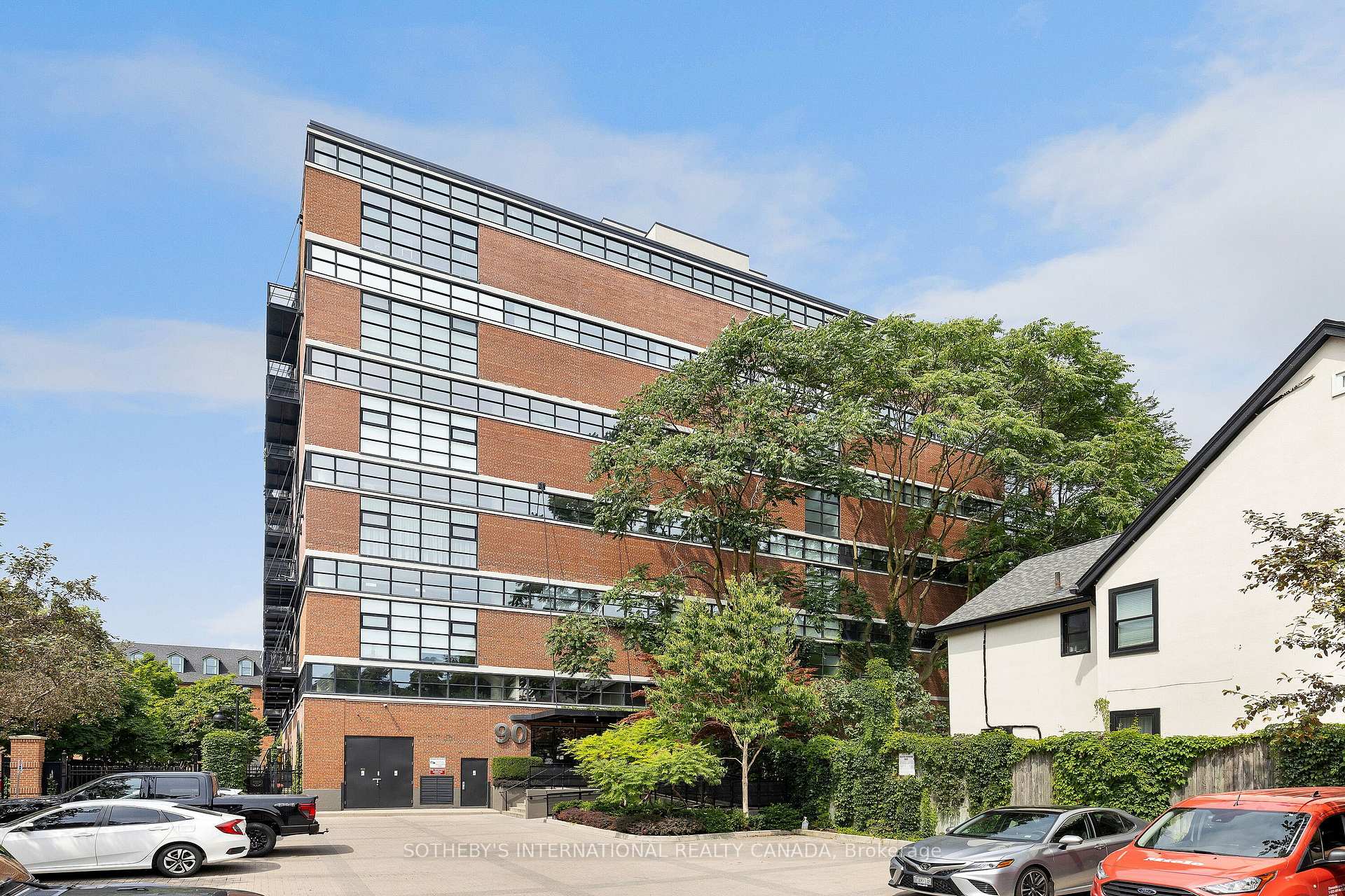 Photo 4 of Unit 702, 90 Sumach Street, Toronto, Regent Park — HOMEH
