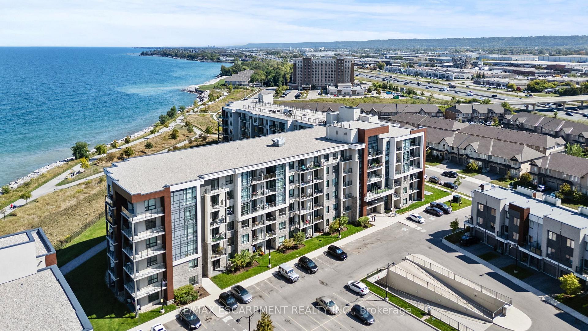 Photo 1 of Unit 301, 101 Shoreview Place, Hamilton, Stoney Creek — HOMEH