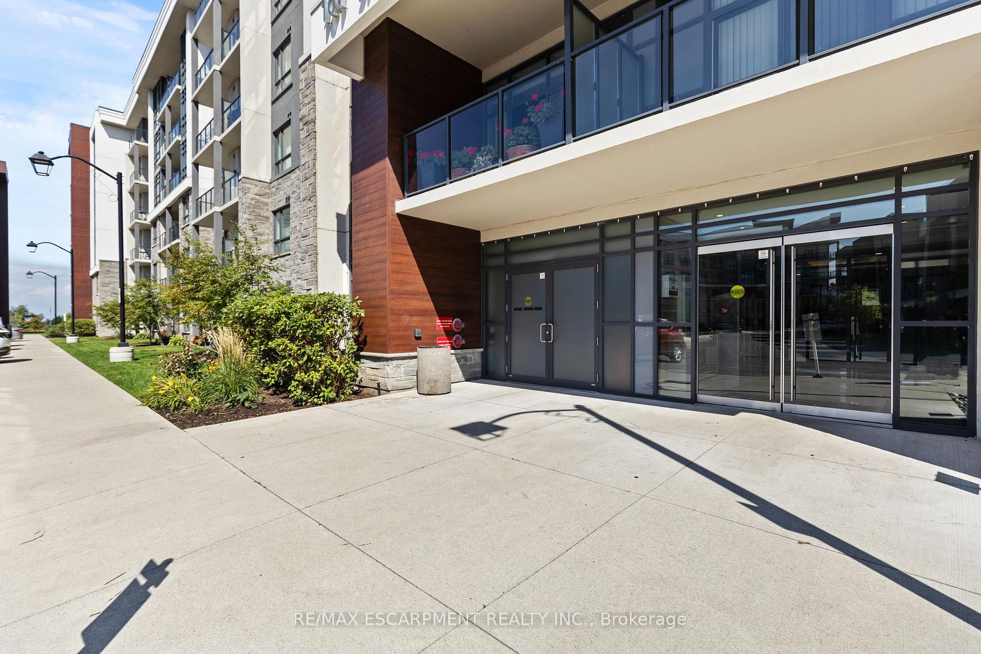Photo 7 of Unit 301, 101 Shoreview Place, Hamilton, Stoney Creek — HOMEH