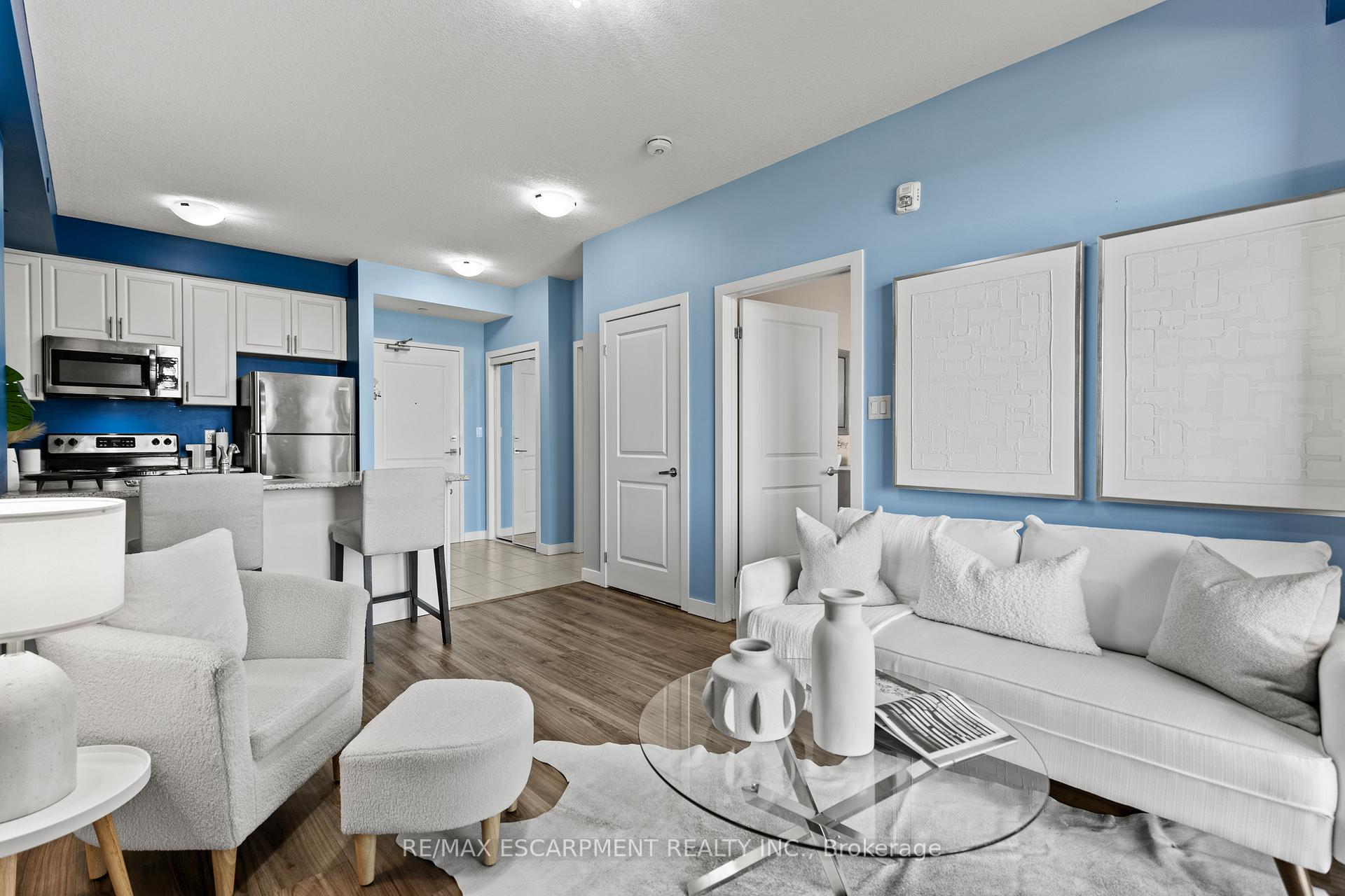Photo 10 of Unit 301, 101 Shoreview Place, Hamilton, Stoney Creek — HOMEH