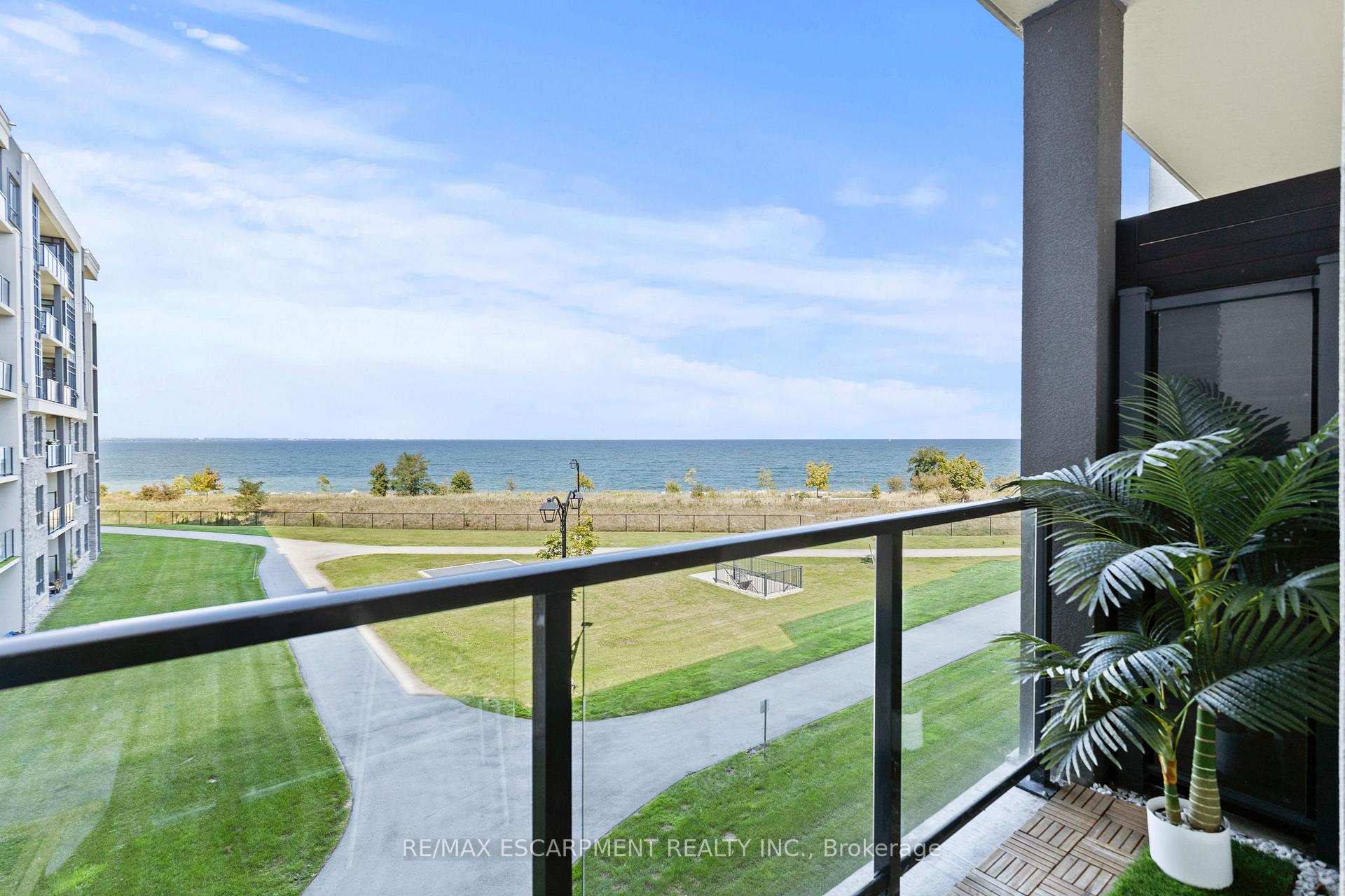 Photo 12 of Unit 301, 101 Shoreview Place, Hamilton, Stoney Creek — HOMEH