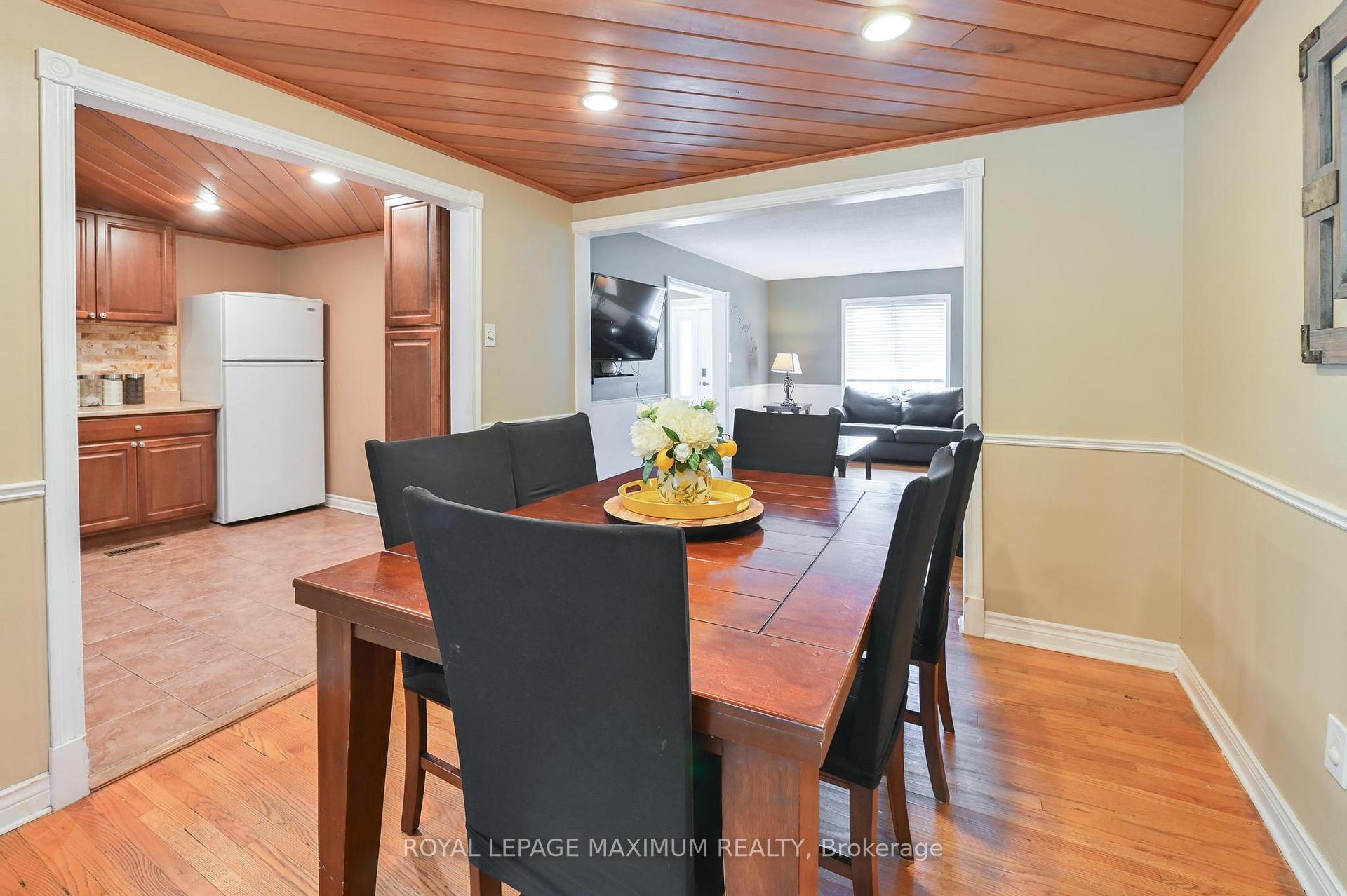 Photo 12 of 64 Glenmore Crescent, Brampton, Northgate — HOMEH
