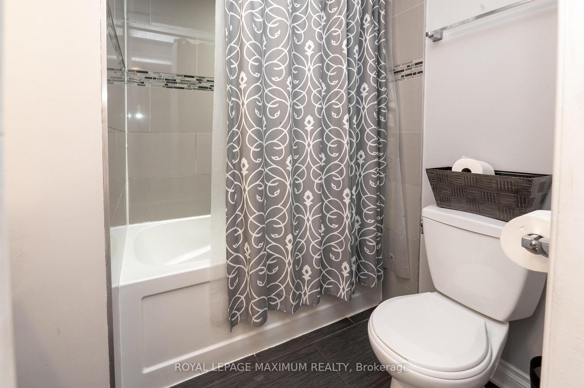 Photo 11 of 64 Glenmore Crescent, Brampton, Northgate — HOMEH