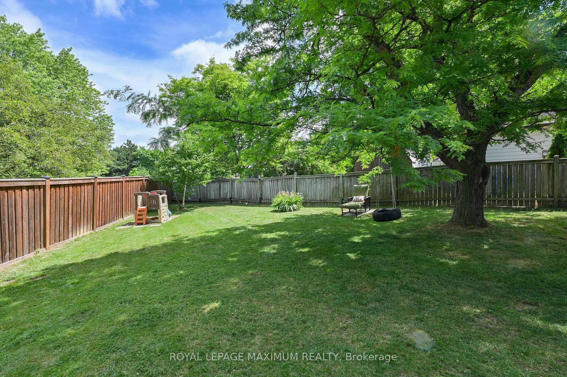 Photo 30 of 64 Glenmore Crescent, Brampton, Northgate — HOMEH