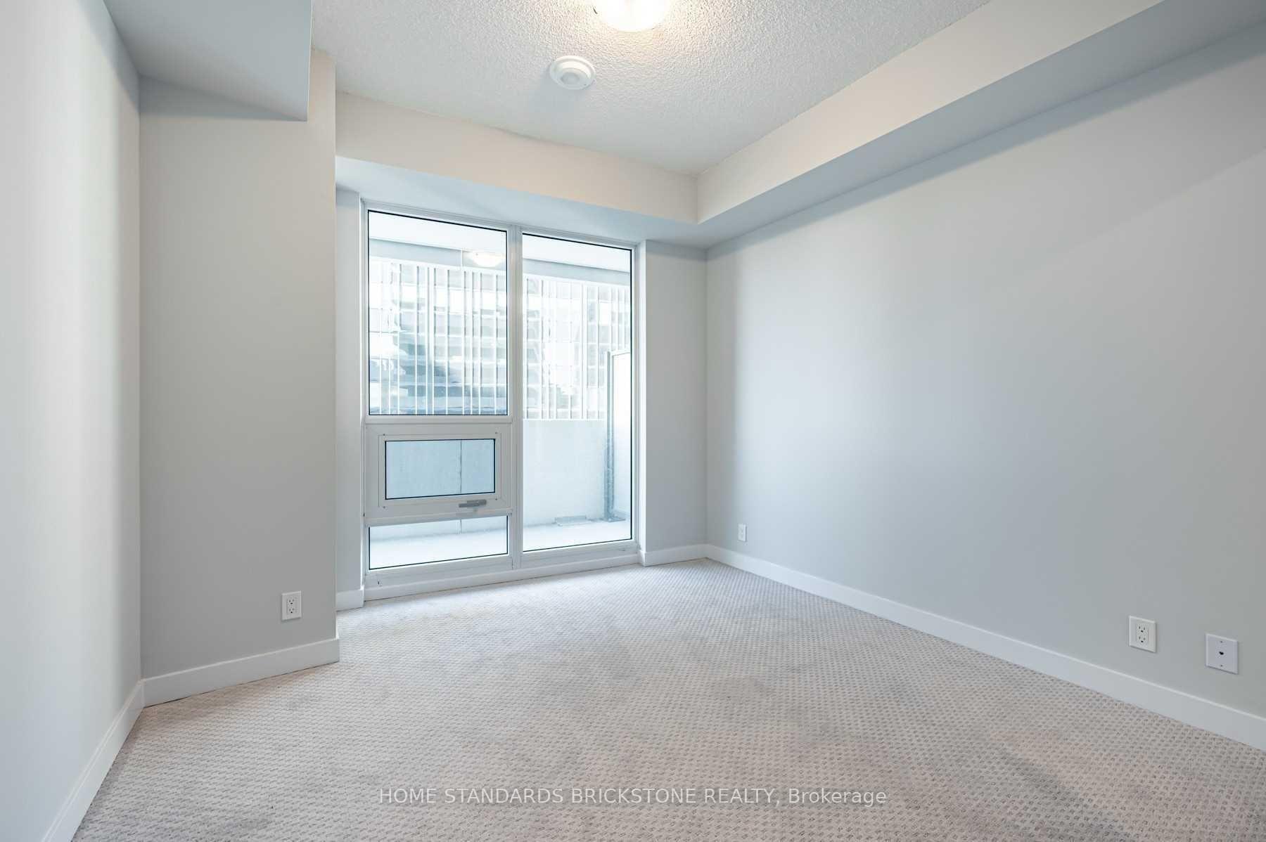 Photo 9 of Unit 2406, 2221 Yonge Street, Toronto, Mount Pleasant East — HOMEH