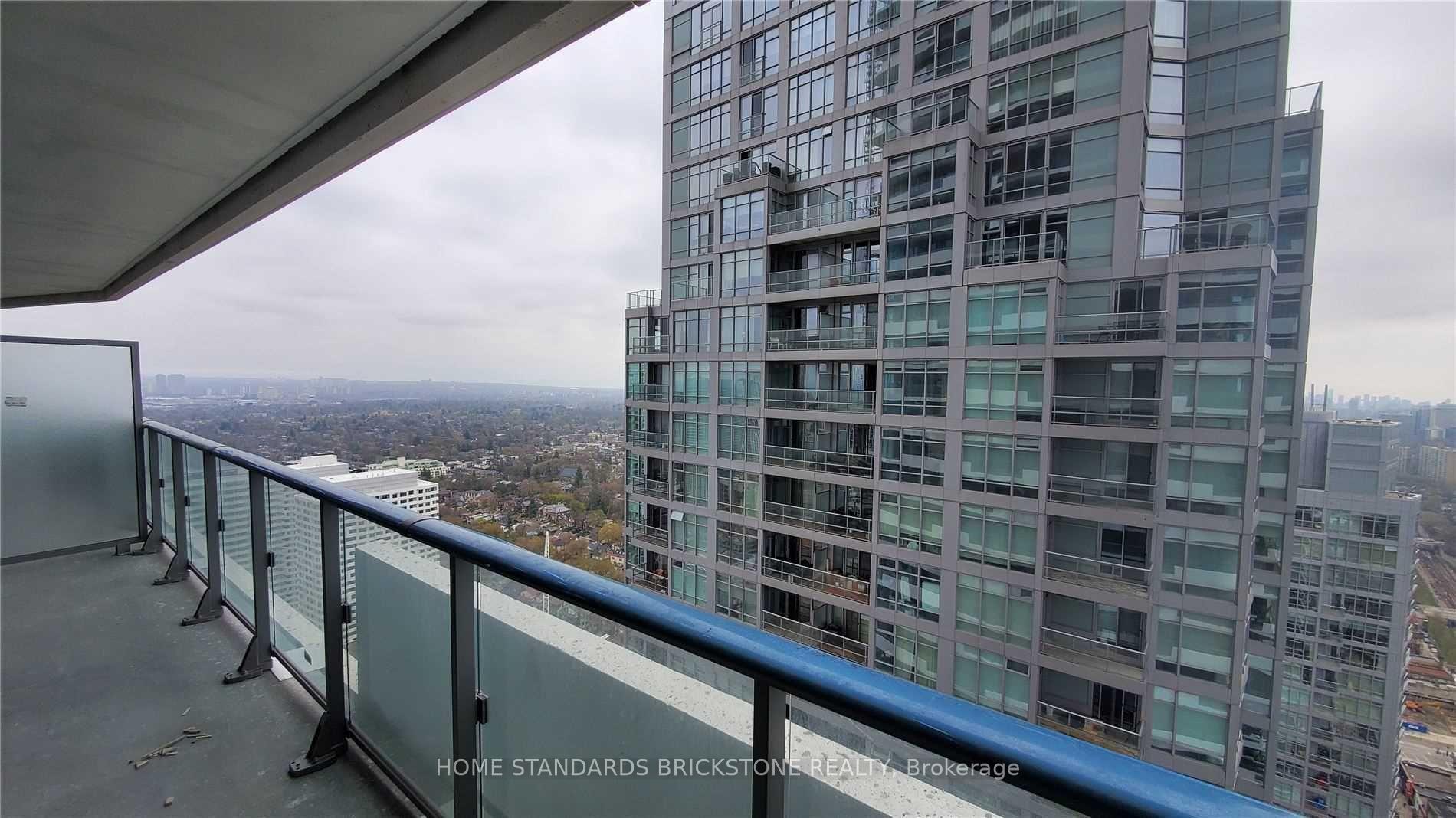 Photo 12 of Unit 2406, 2221 Yonge Street, Toronto, Mount Pleasant East — HOMEH