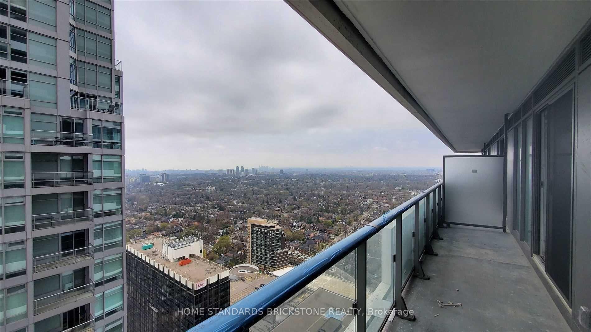 Photo 15 of Unit 2406, 2221 Yonge Street, Toronto, Mount Pleasant East — HOMEH