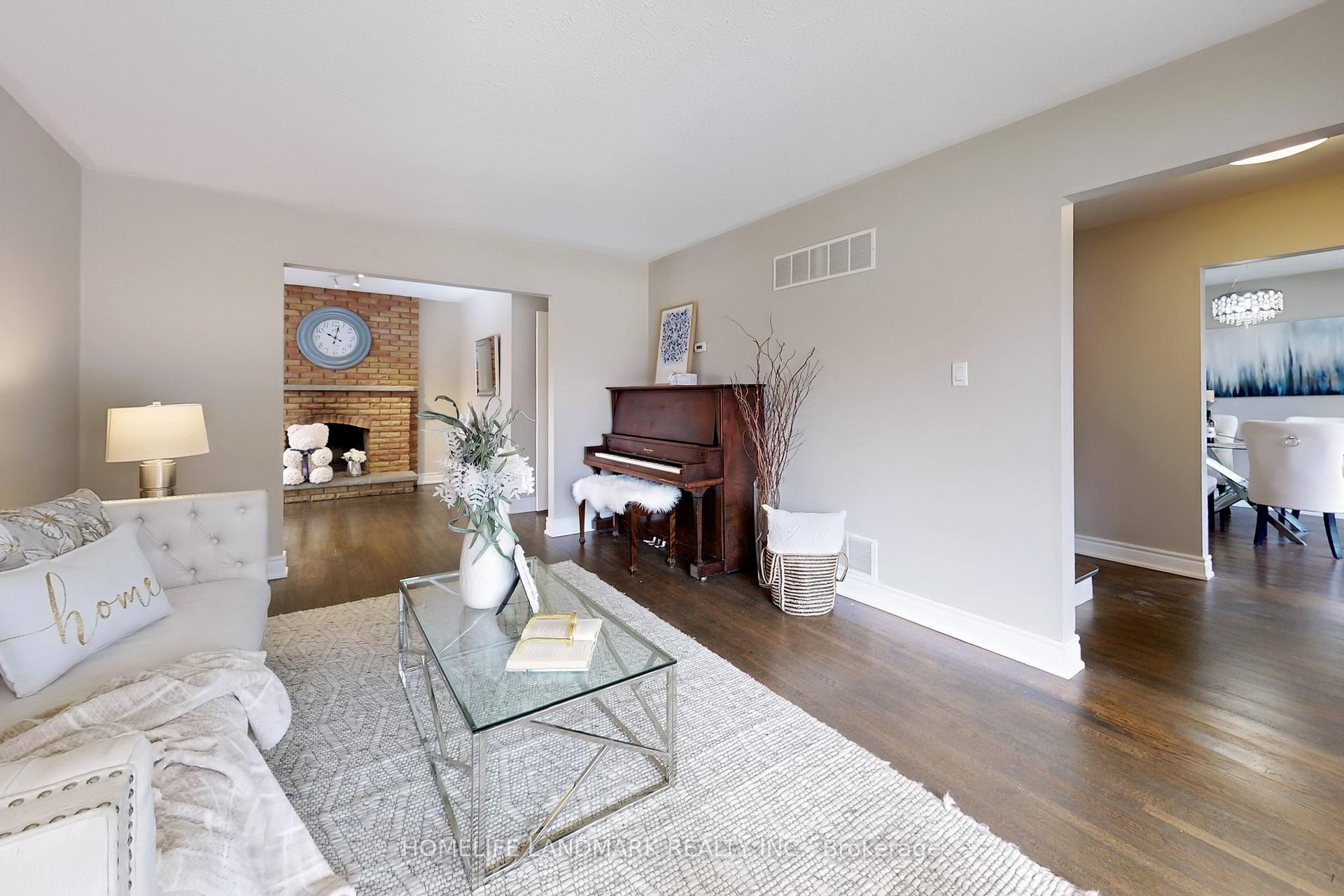 Photo 5 of 46 Flowervale Road, Markham, German Mills — HOMEH