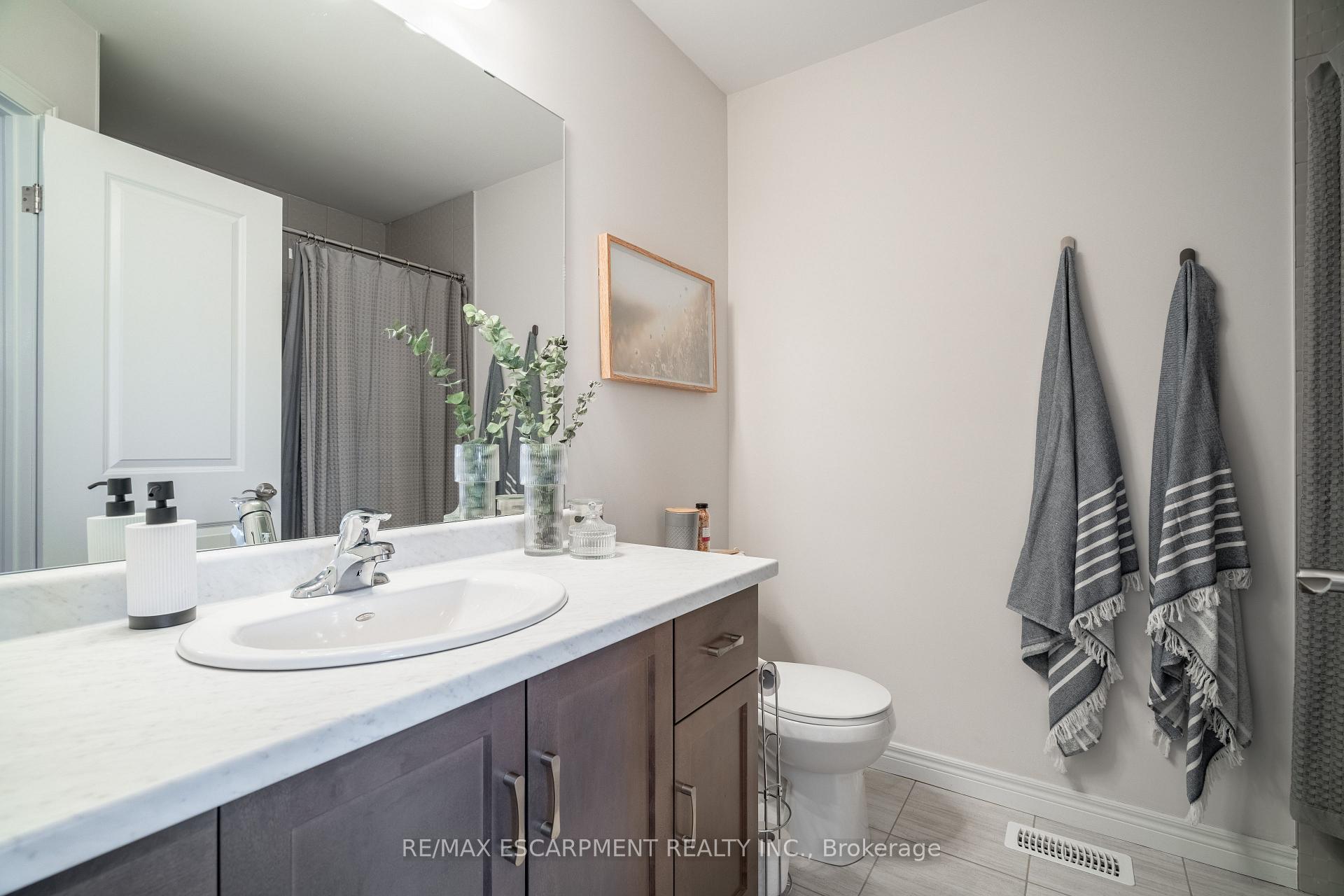 Photo 20 of 36 Marr Lane, Hamilton, Meadowlands — HOMEH