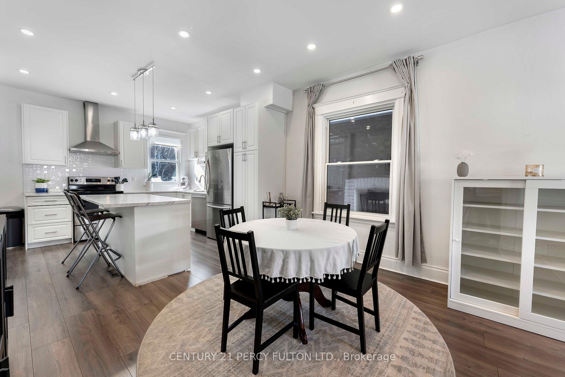 Photo 18 of 732 Cannon Street, Hamilton, Gibson — HOMEH