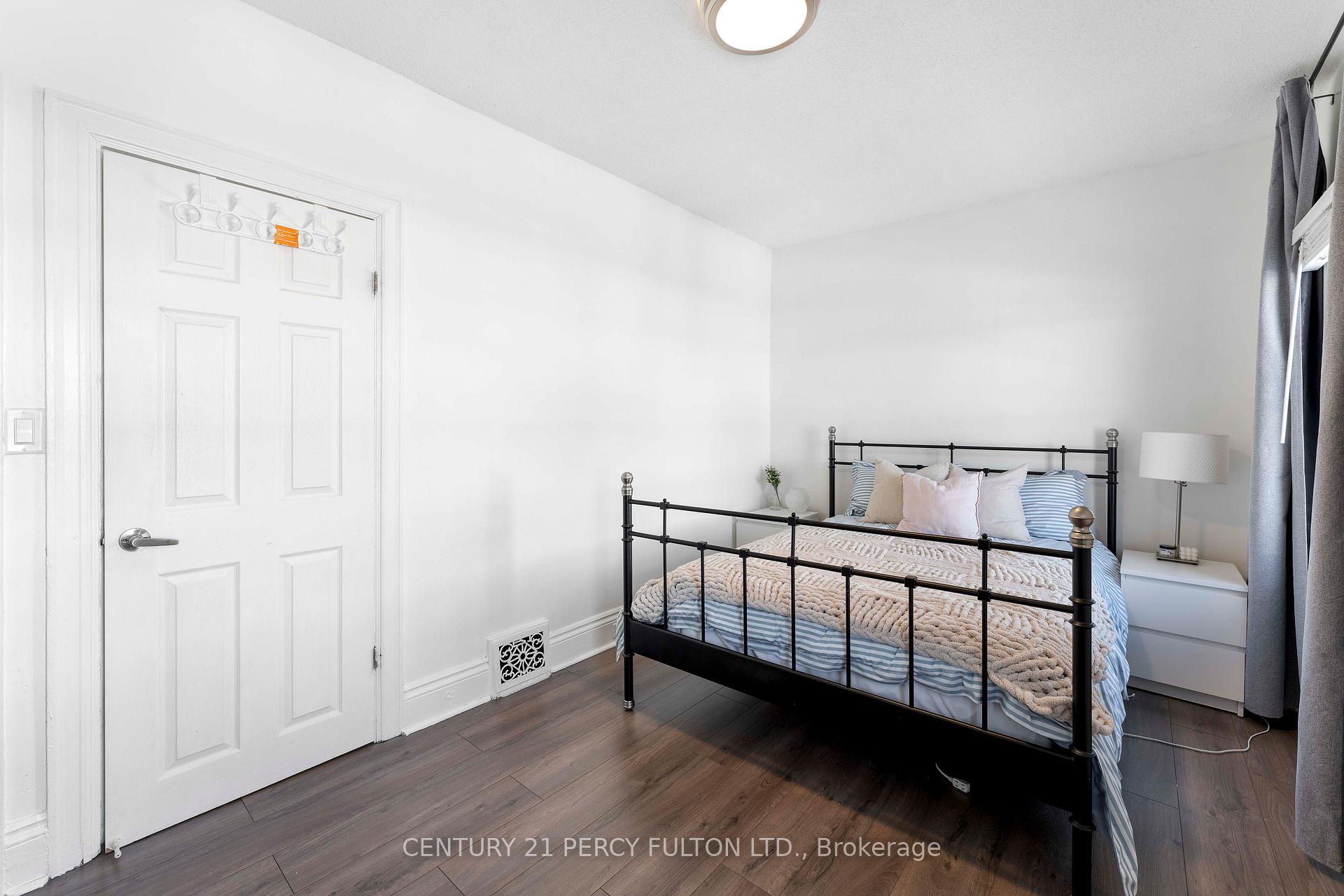 Photo 25 of 732 Cannon Street, Hamilton, Gibson — HOMEH