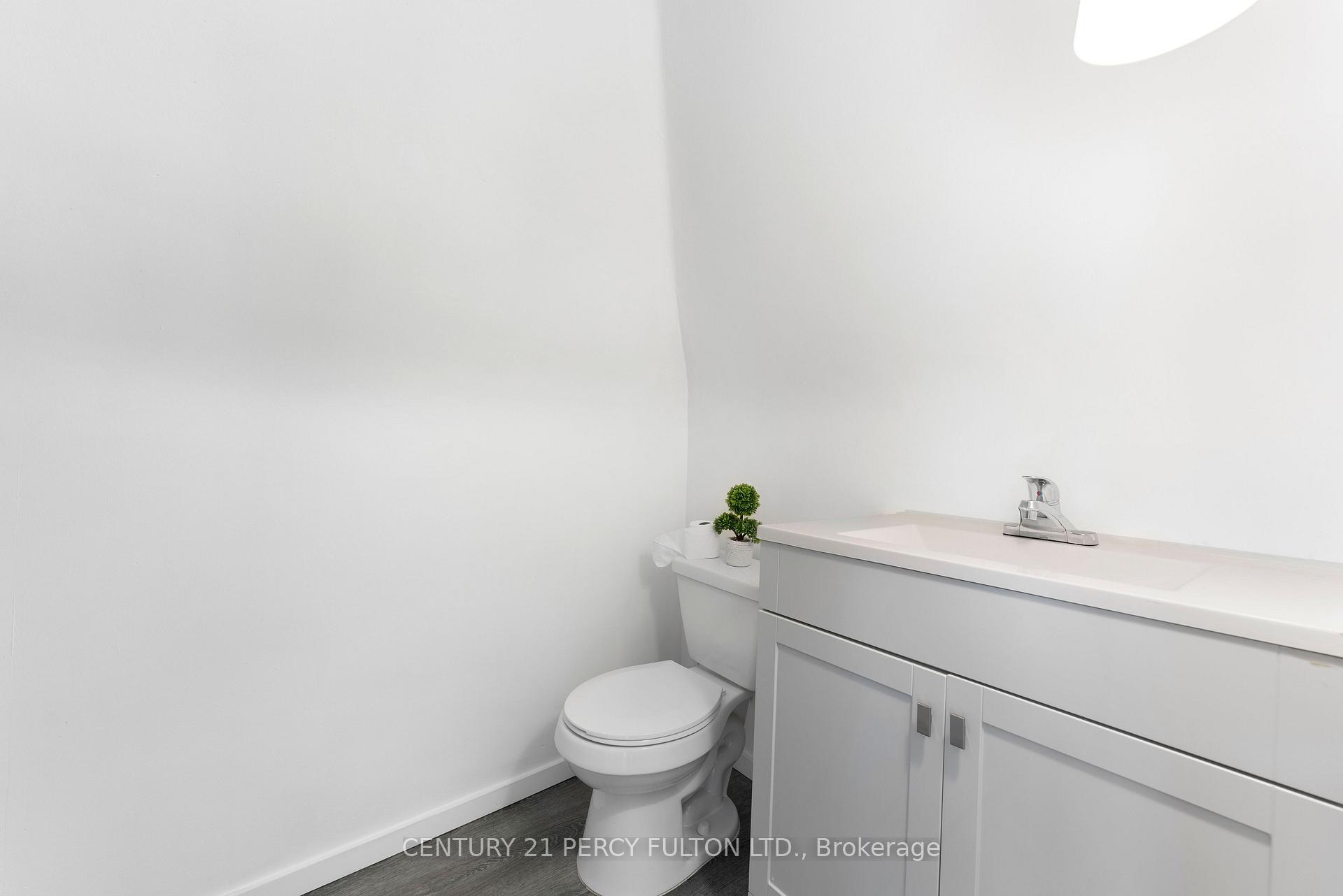 Photo 7 of 732 Cannon Street, Hamilton, Gibson — HOMEH