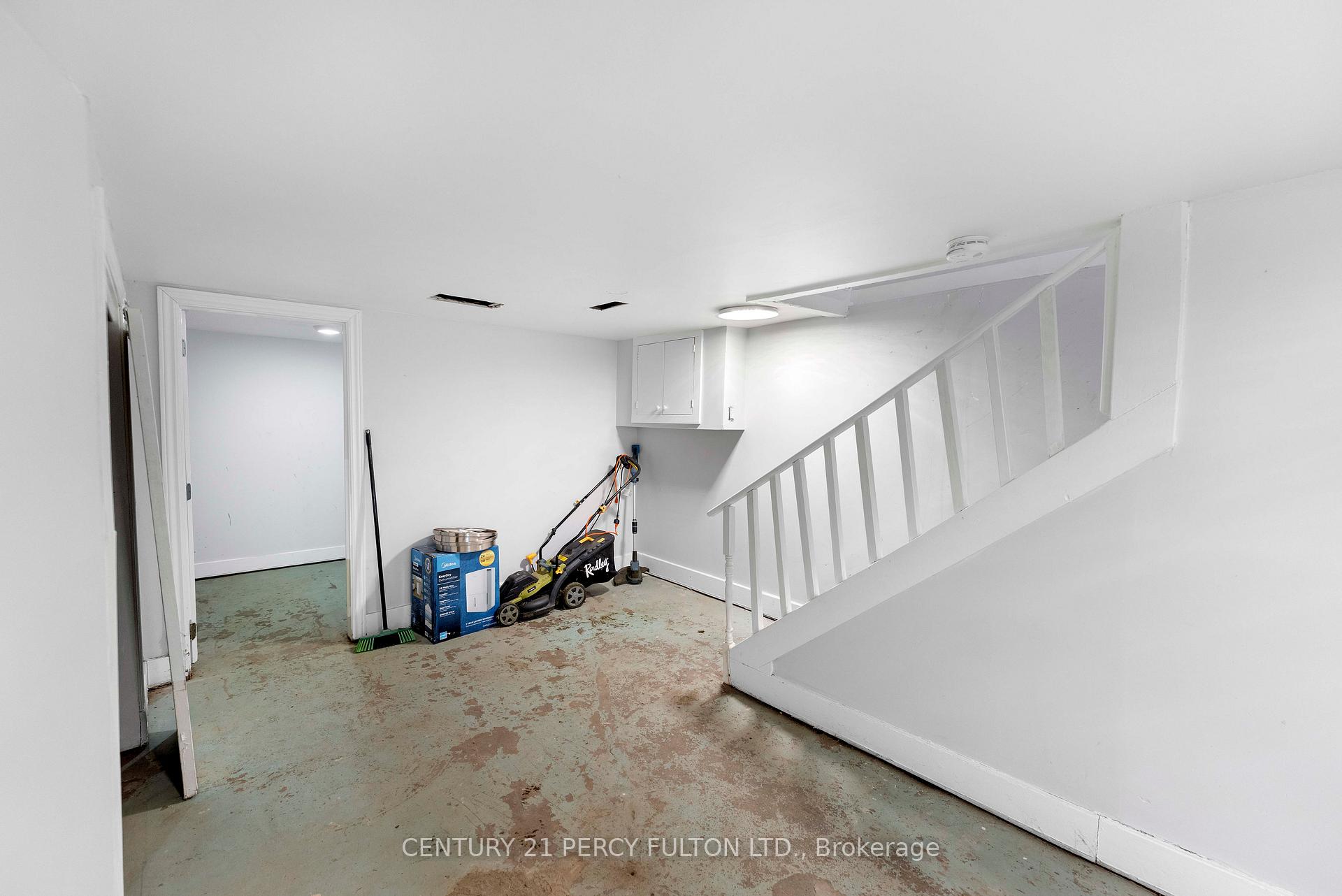 Photo 13 of 732 Cannon Street, Hamilton, Gibson — HOMEH