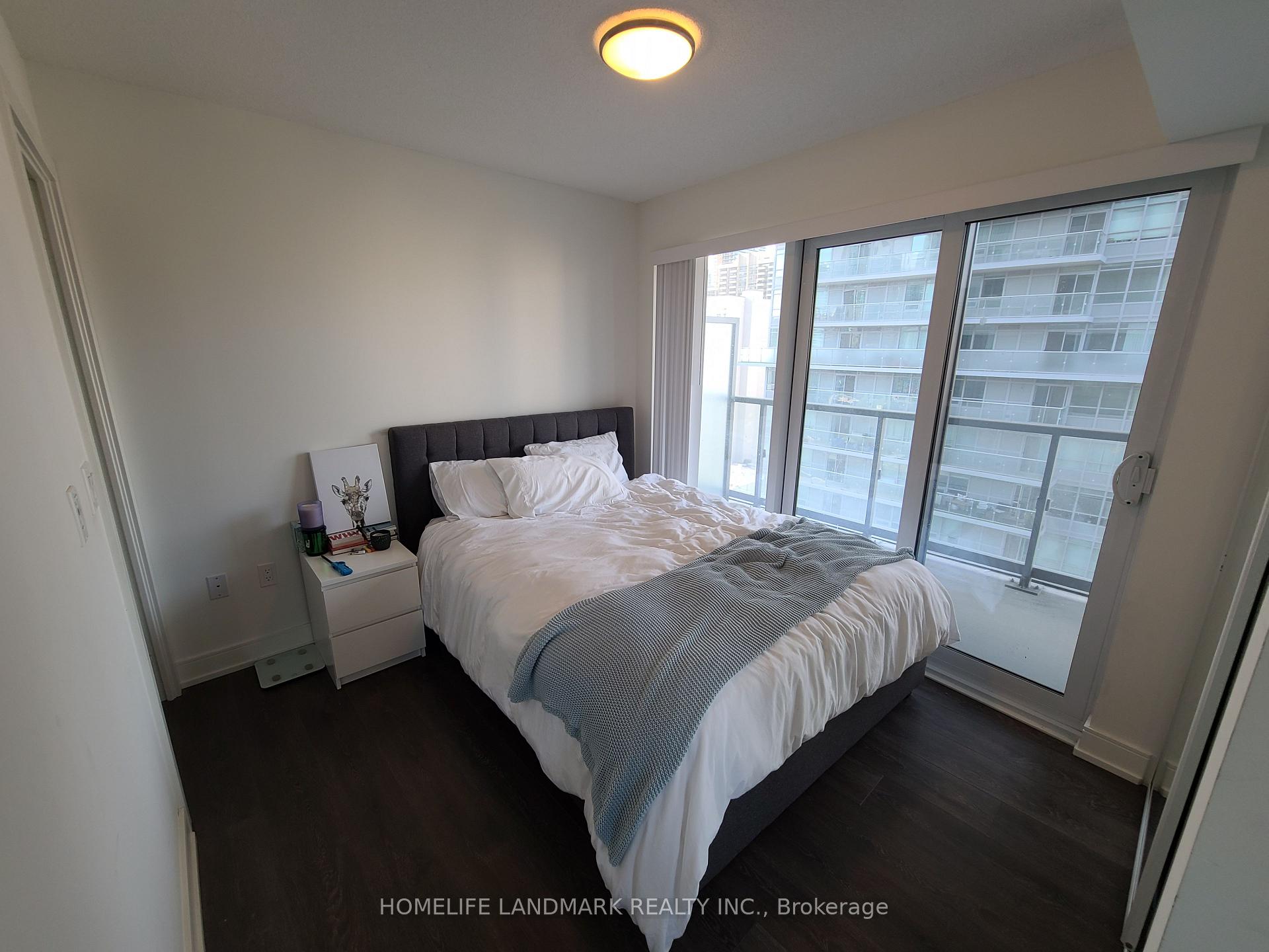 Photo 6 of Unit 1505, 89 Mcgill Street, Toronto, Church-Yonge Corridor — HOMEH