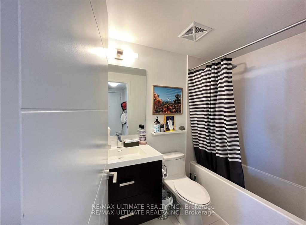Photo 3 of Unit 2905, 50 Wellesley Street E, Toronto, Church-Yonge Corridor — HOMEH