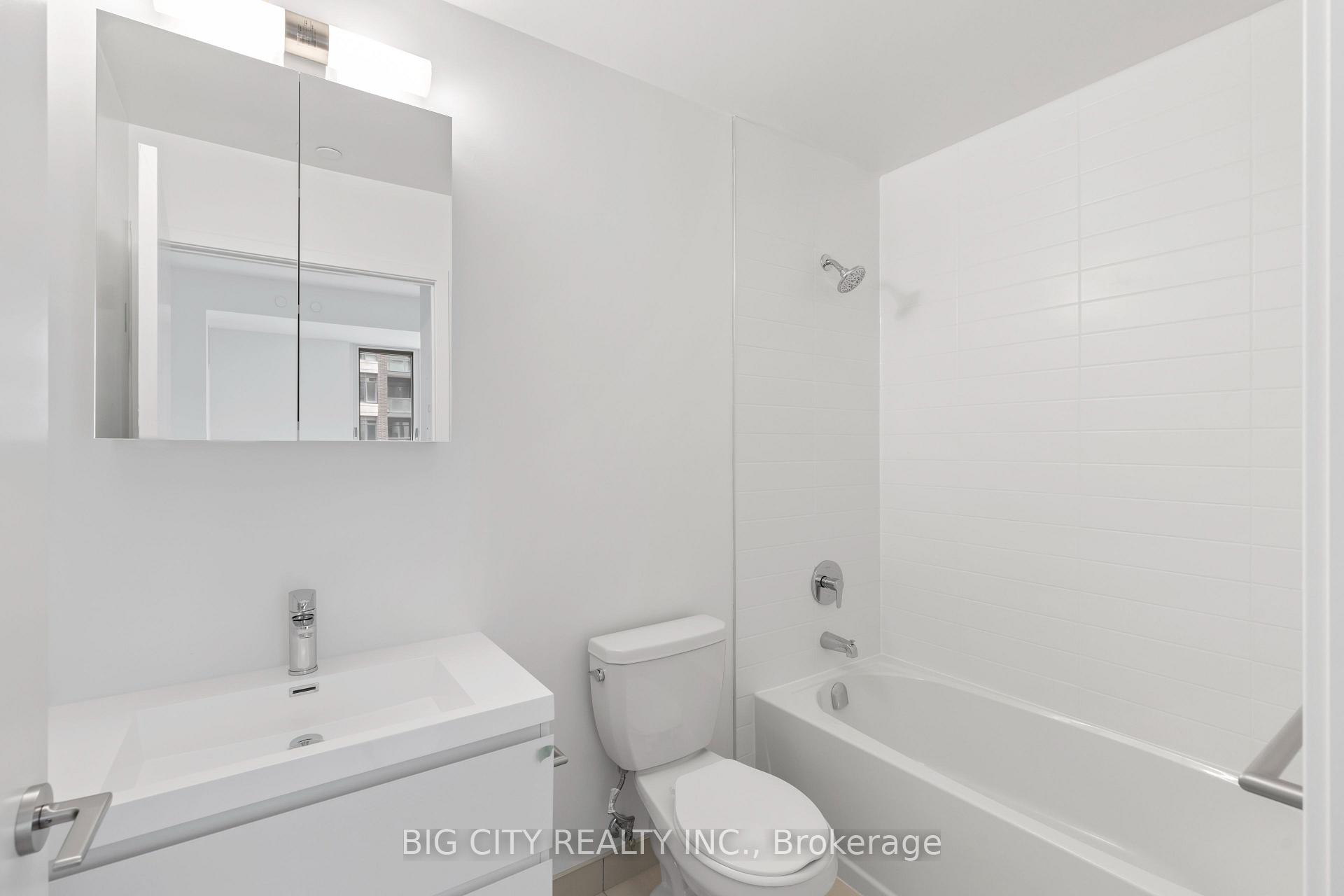 Photo 9 of Unit 725, 8119 Birchmount Road, Markham, Unionville — HOMEH