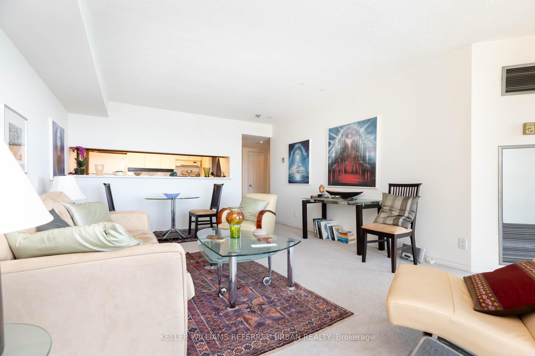 Photo 6 of Unit 2910, 77 Harbour Square, Toronto, Waterfront Communities — HOMEH