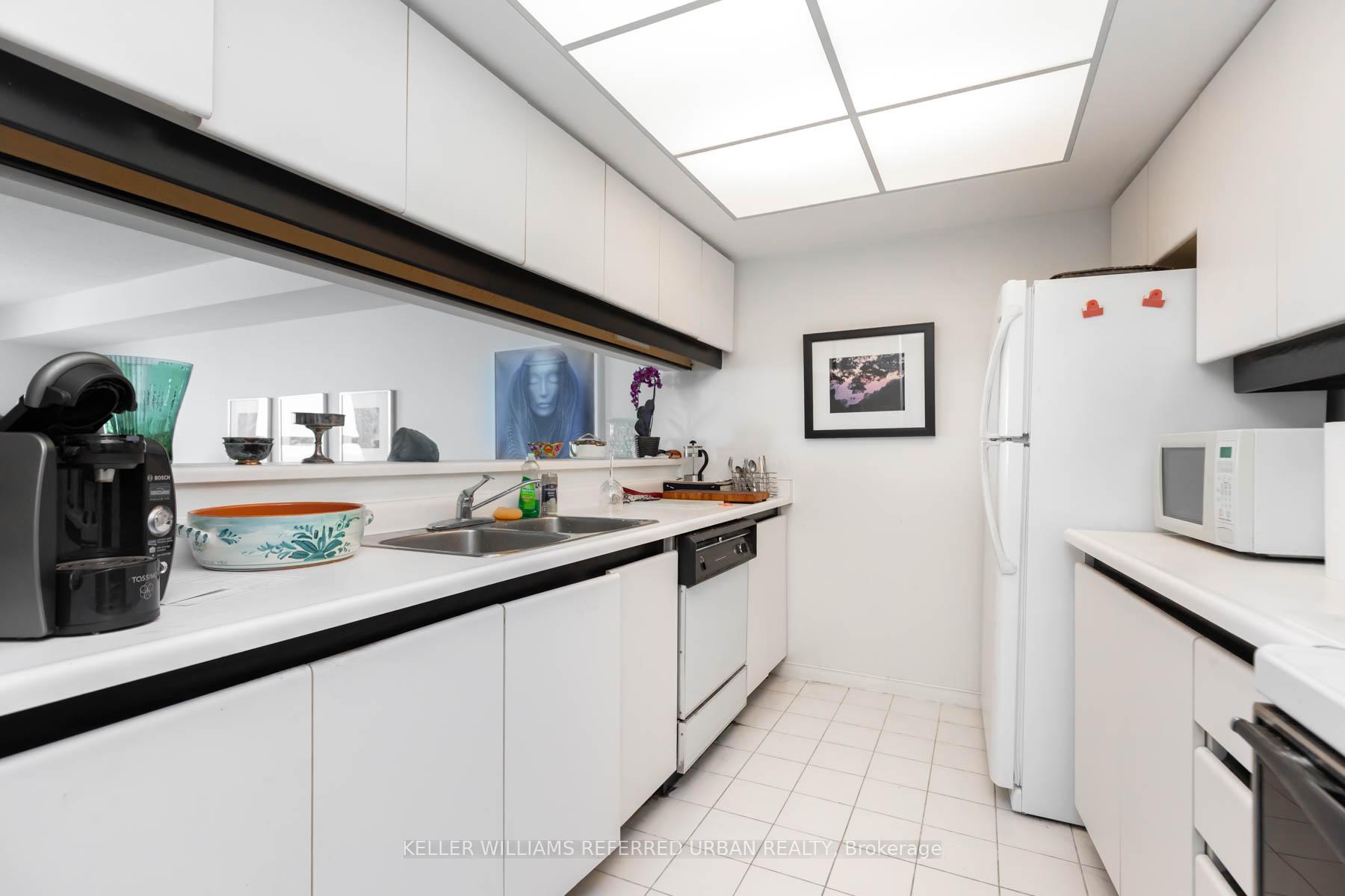 Photo 25 of Unit 2910, 77 Harbour Square, Toronto, Waterfront Communities — HOMEH