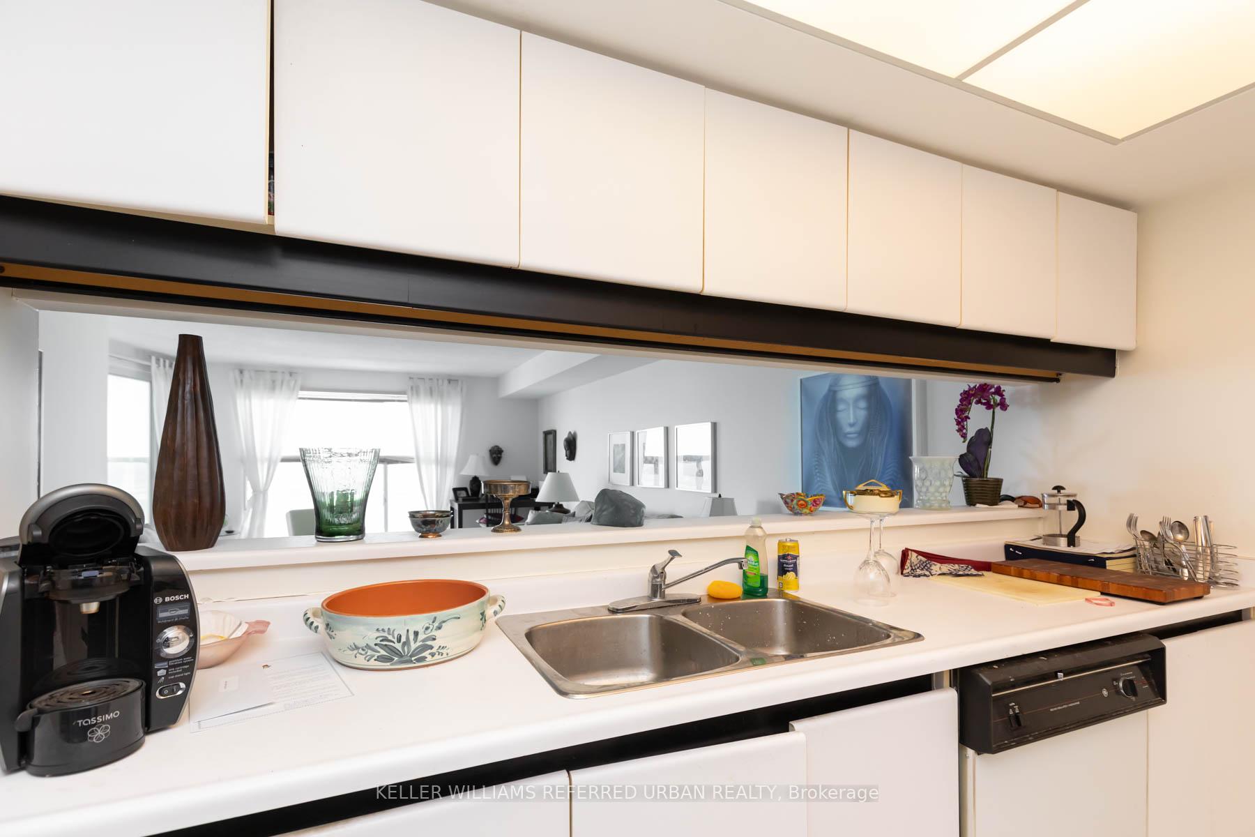 Photo 27 of Unit 2910, 77 Harbour Square, Toronto, Waterfront Communities — HOMEH
