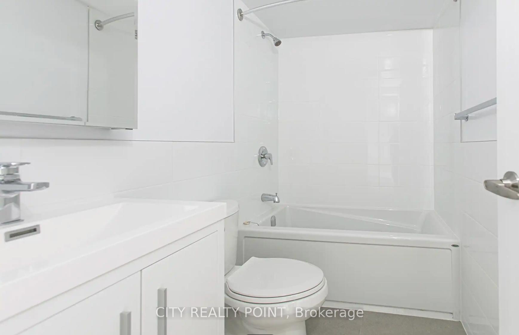 Photo 16 of Unit 1503, 33 Isabella Street, Toronto, Church-Yonge Corridor — HOMEH