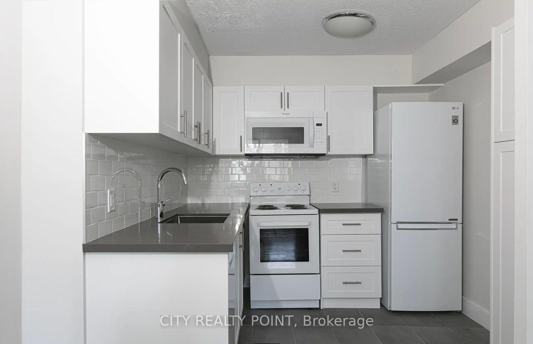Photo 12 of Unit 1503, 33 Isabella Street, Toronto, Church-Yonge Corridor — HOMEH
