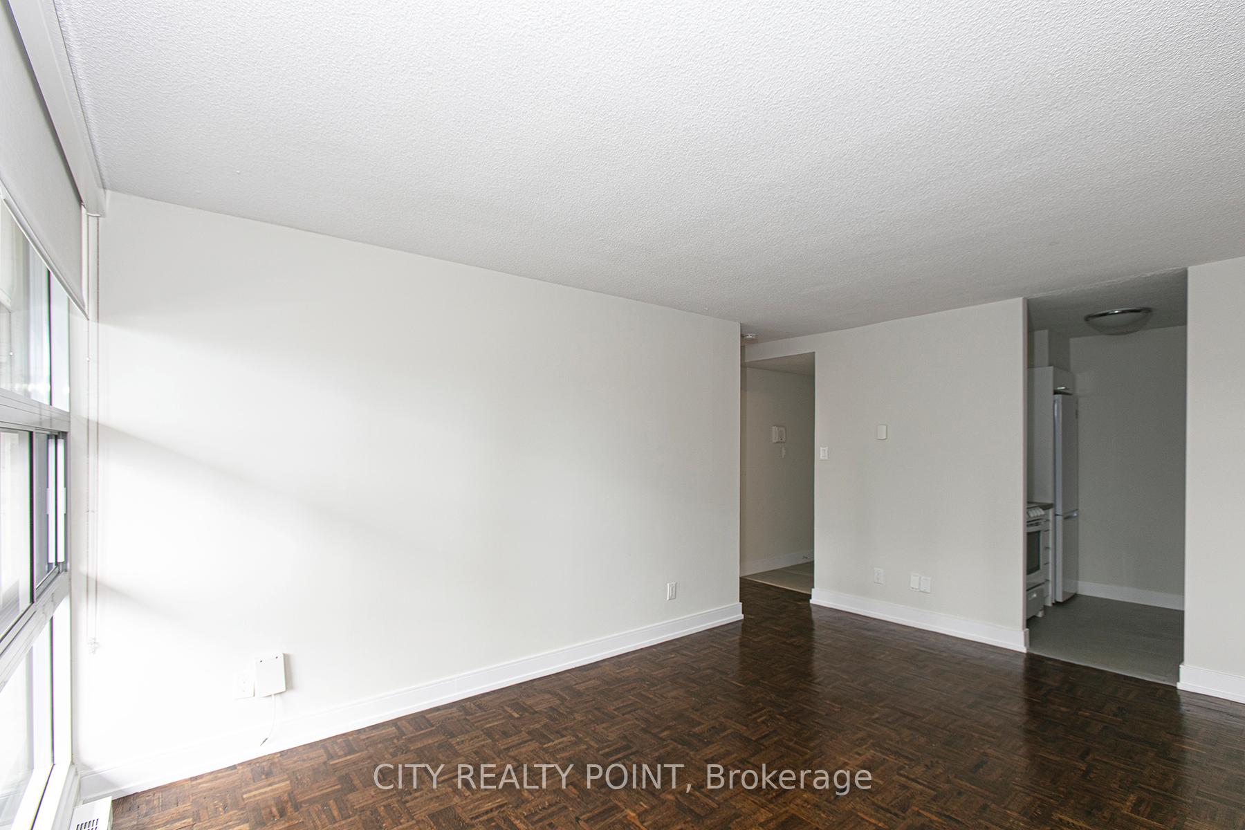 Photo 8 of Unit 1503, 33 Isabella Street, Toronto, Church-Yonge Corridor — HOMEH