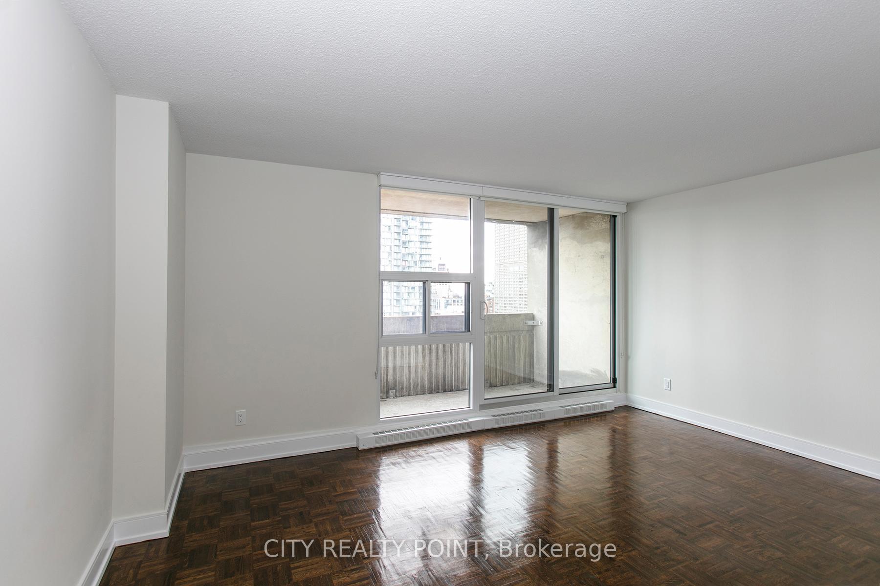 Photo 9 of Unit 1503, 33 Isabella Street, Toronto, Church-Yonge Corridor — HOMEH