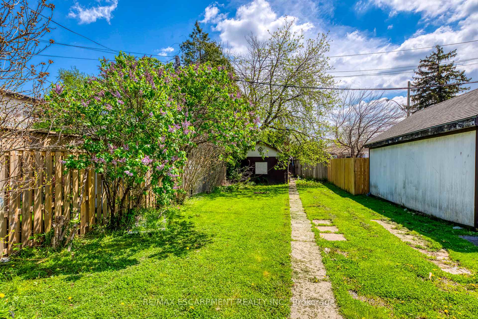 Photo 42 of 176 Garside Avenue N, Hamilton, Homeside — HOMEH