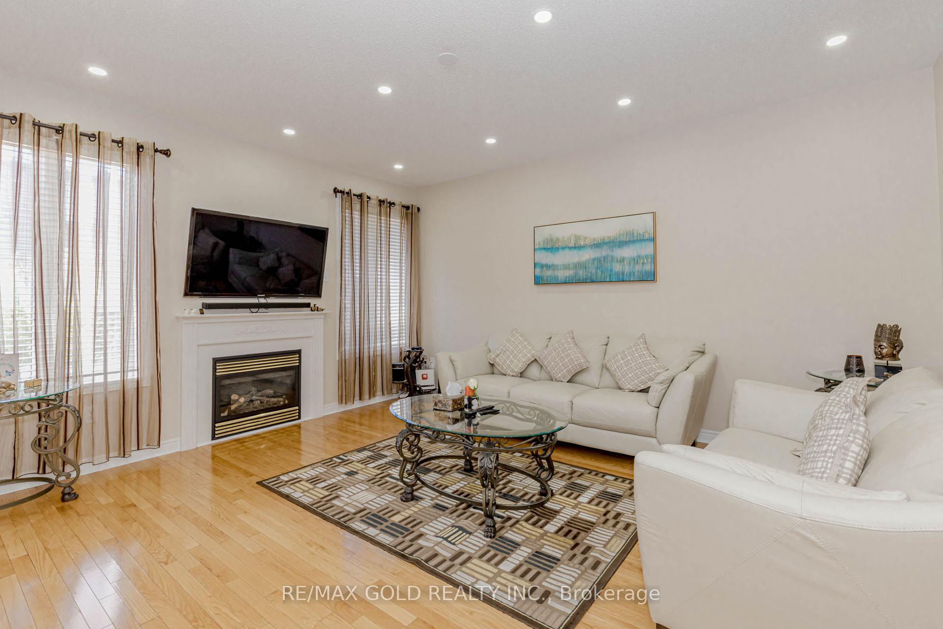 Photo 6 of 24 Frostbite Lane, Brampton, Sandringham-Wellington — HOMEH