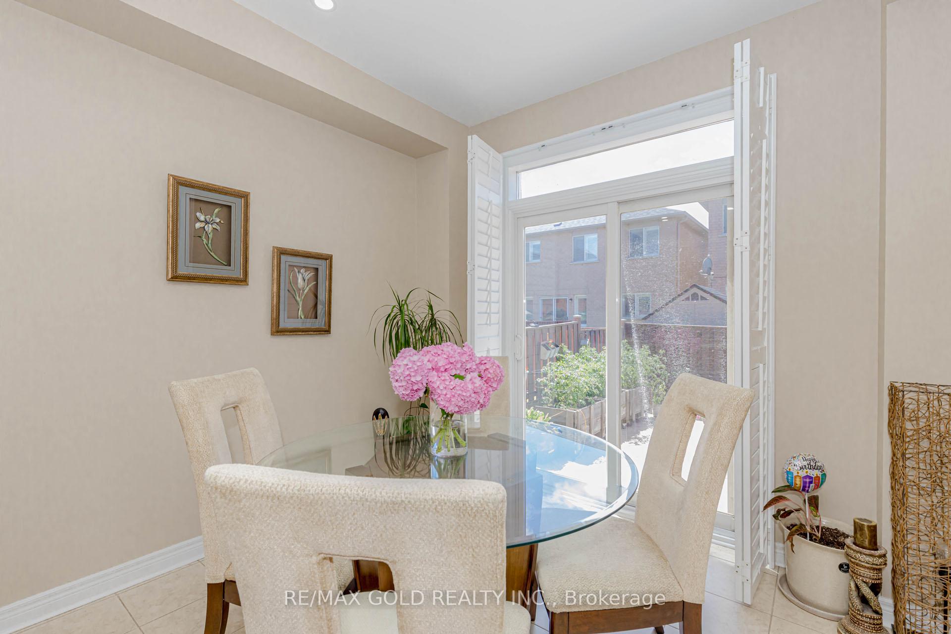 Photo 11 of 24 Frostbite Lane, Brampton, Sandringham-Wellington — HOMEH