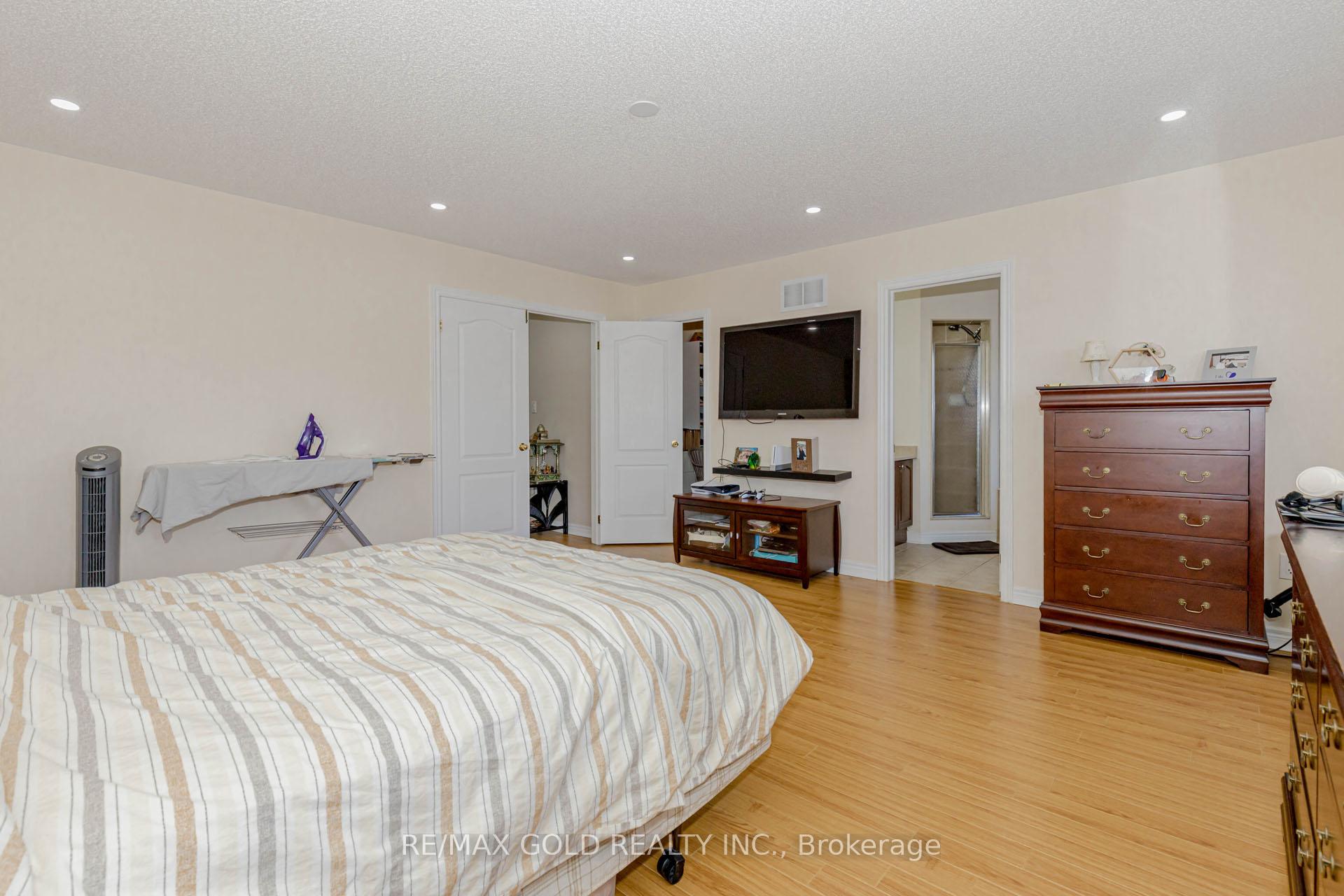 Photo 20 of 24 Frostbite Lane, Brampton, Sandringham-Wellington — HOMEH