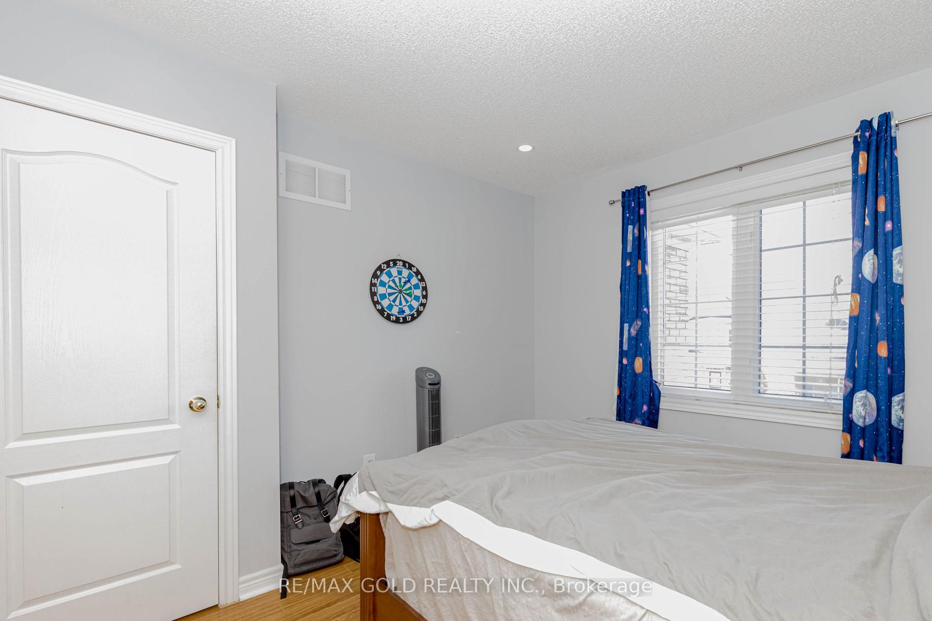 Photo 29 of 24 Frostbite Lane, Brampton, Sandringham-Wellington — HOMEH